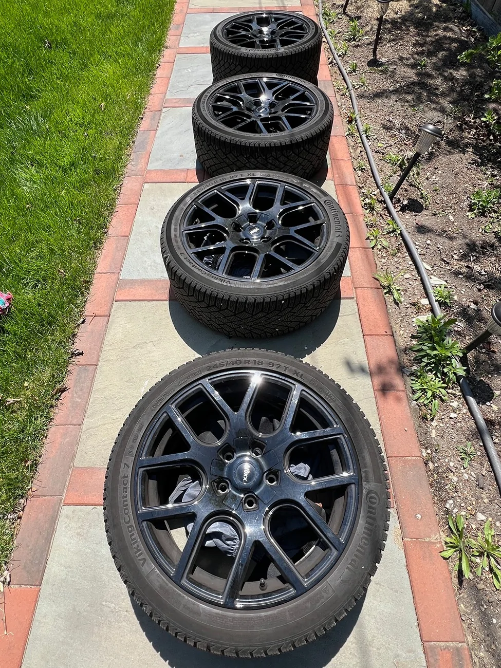 11th Gen Honda Civic ***SOLD*** Type R_FL5 Winter Wheel & Tire Set IMG_6129
