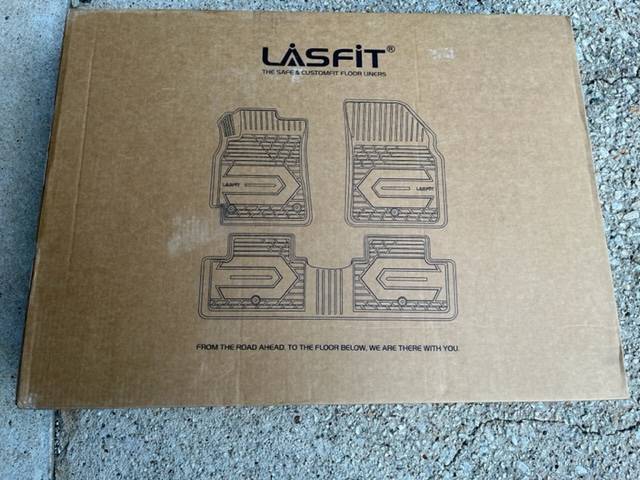 11th Gen Honda Civic For Sale Brand New Parts Lasfit floormats, HPD Emblem, OEM Black Honda Emblems, OEM Black Lug Nuts IMG_6132