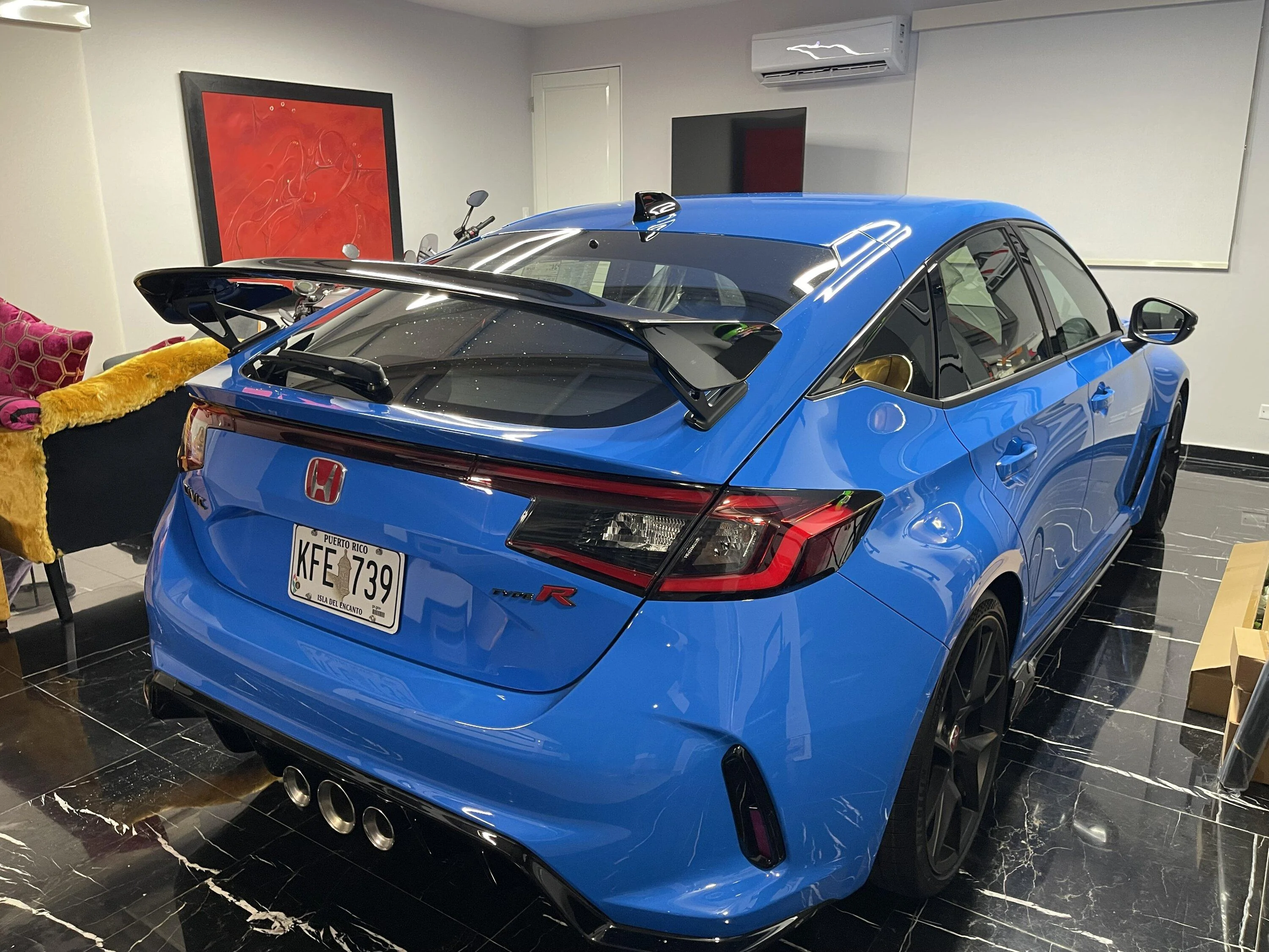 11th Gen Honda Civic Post your FL5 Civic Type R delivery pics! 🙌 📸 IMG_6190