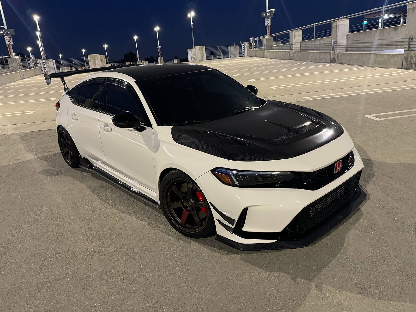11th Gen Honda Civic Official CHAMPIONSHIP WHITE FL5 Type R Photos Thread IMG_6445