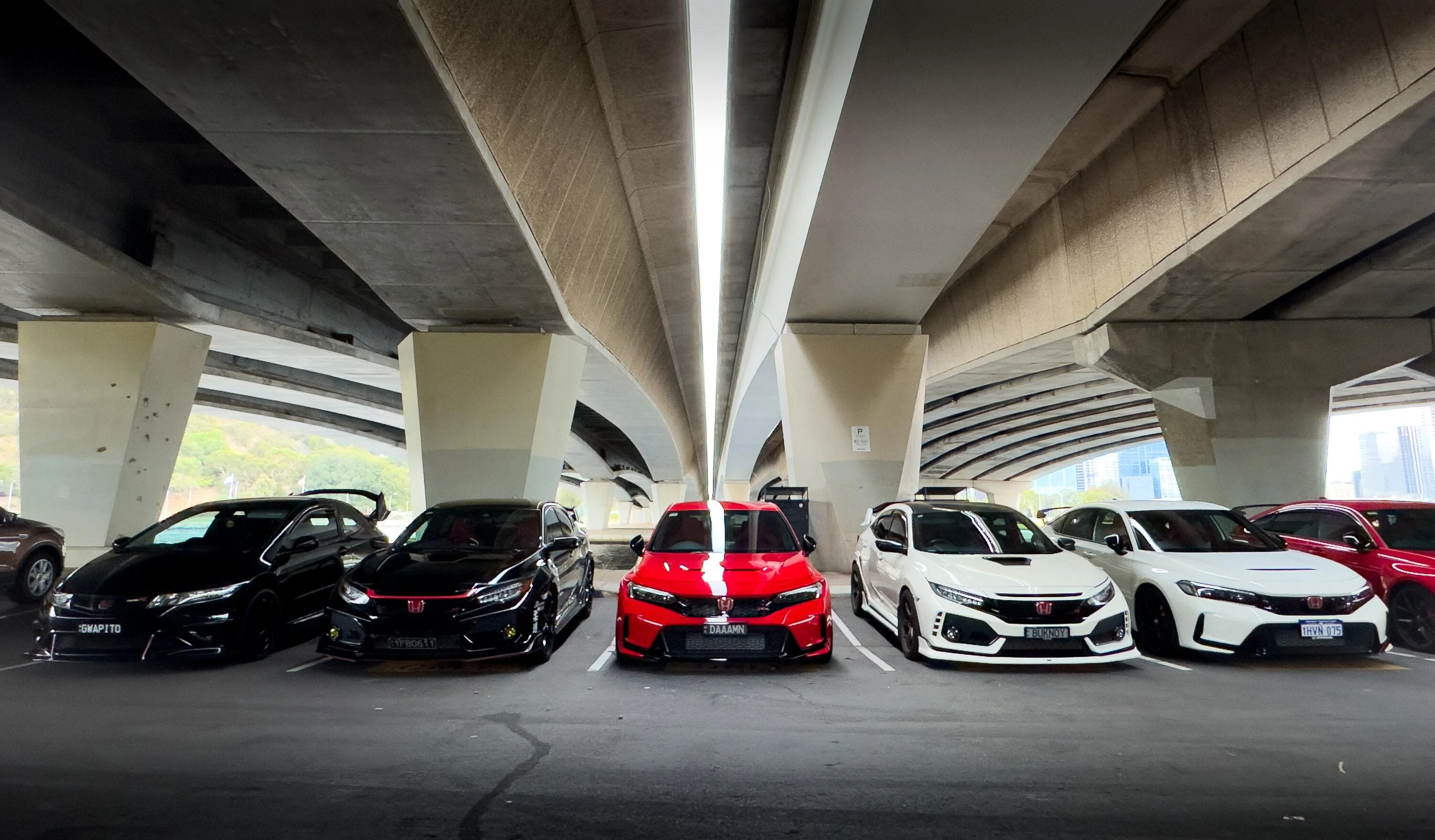 11th Gen Honda Civic Official RALLYE RED FL5 Type R Photos Thread IMG_6542