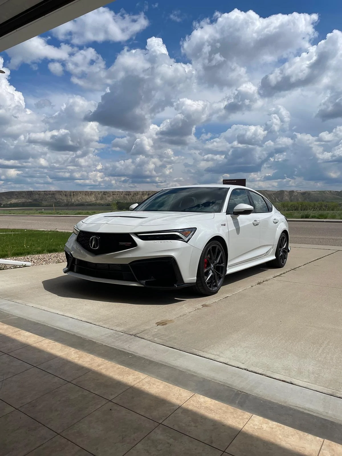 11th Gen Honda Civic Canadian dealer asked what colour Type R I want IMG_6902