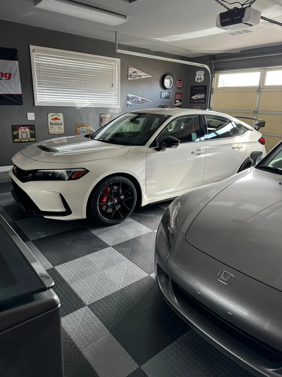 11th Gen Honda Civic Official CHAMPIONSHIP WHITE FL5 Type R Photos Thread IMG_6954