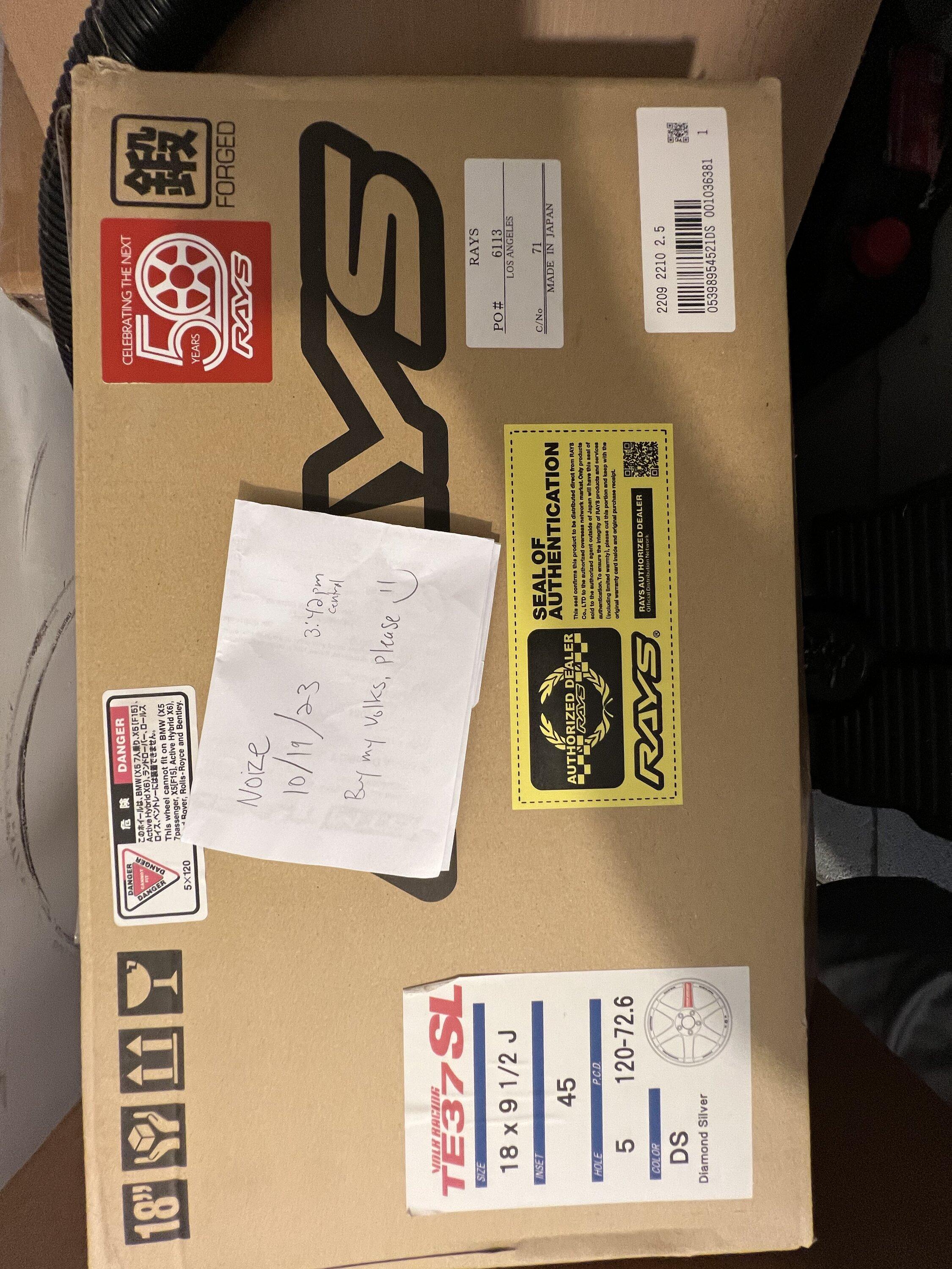 11th Gen Honda Civic Volk TE37SL 18x9.5 +45 (New in box) IMG_7266