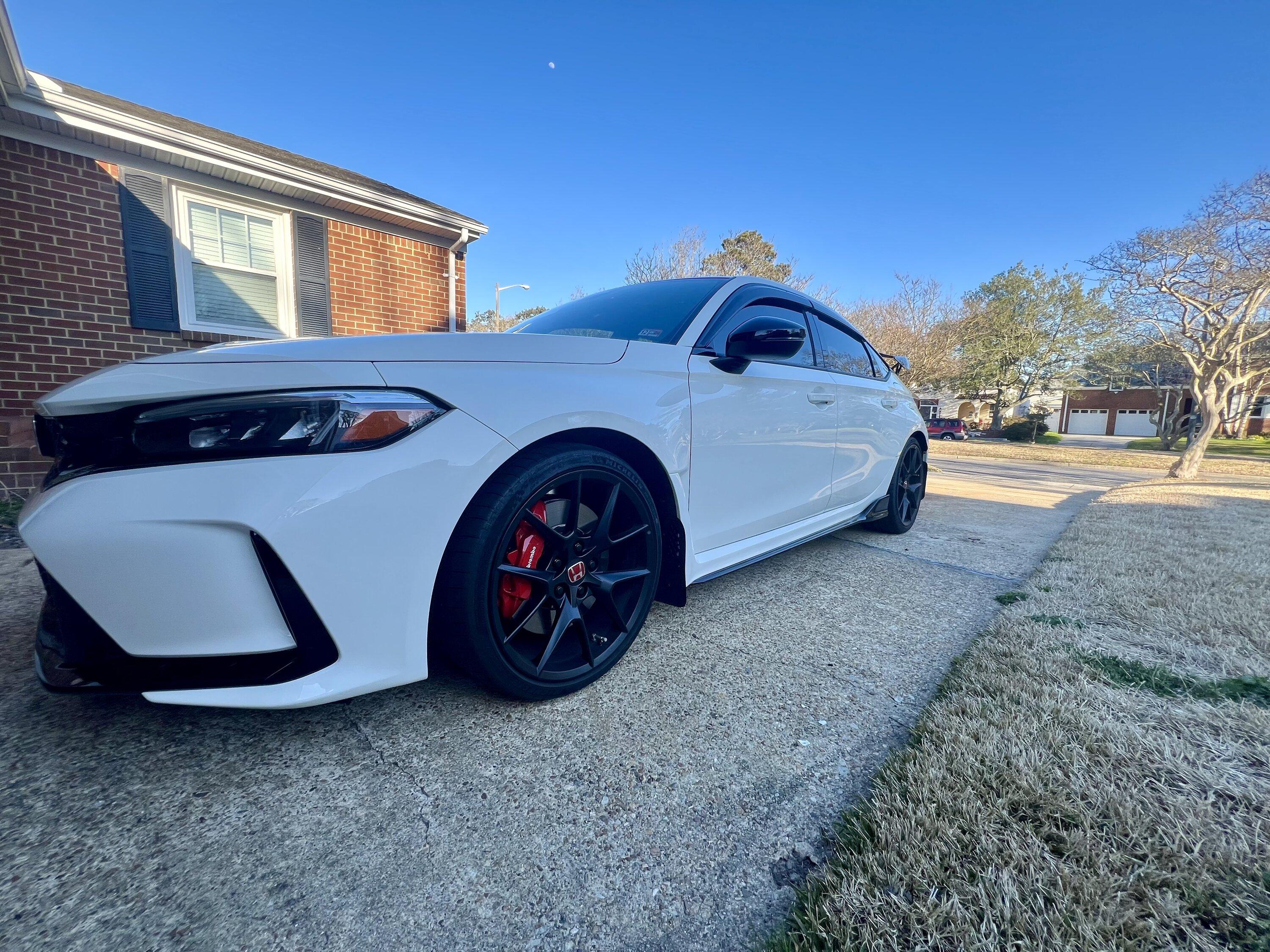 11th Gen Honda Civic Official CHAMPIONSHIP WHITE FL5 Type R Photos Thread IMG_7629