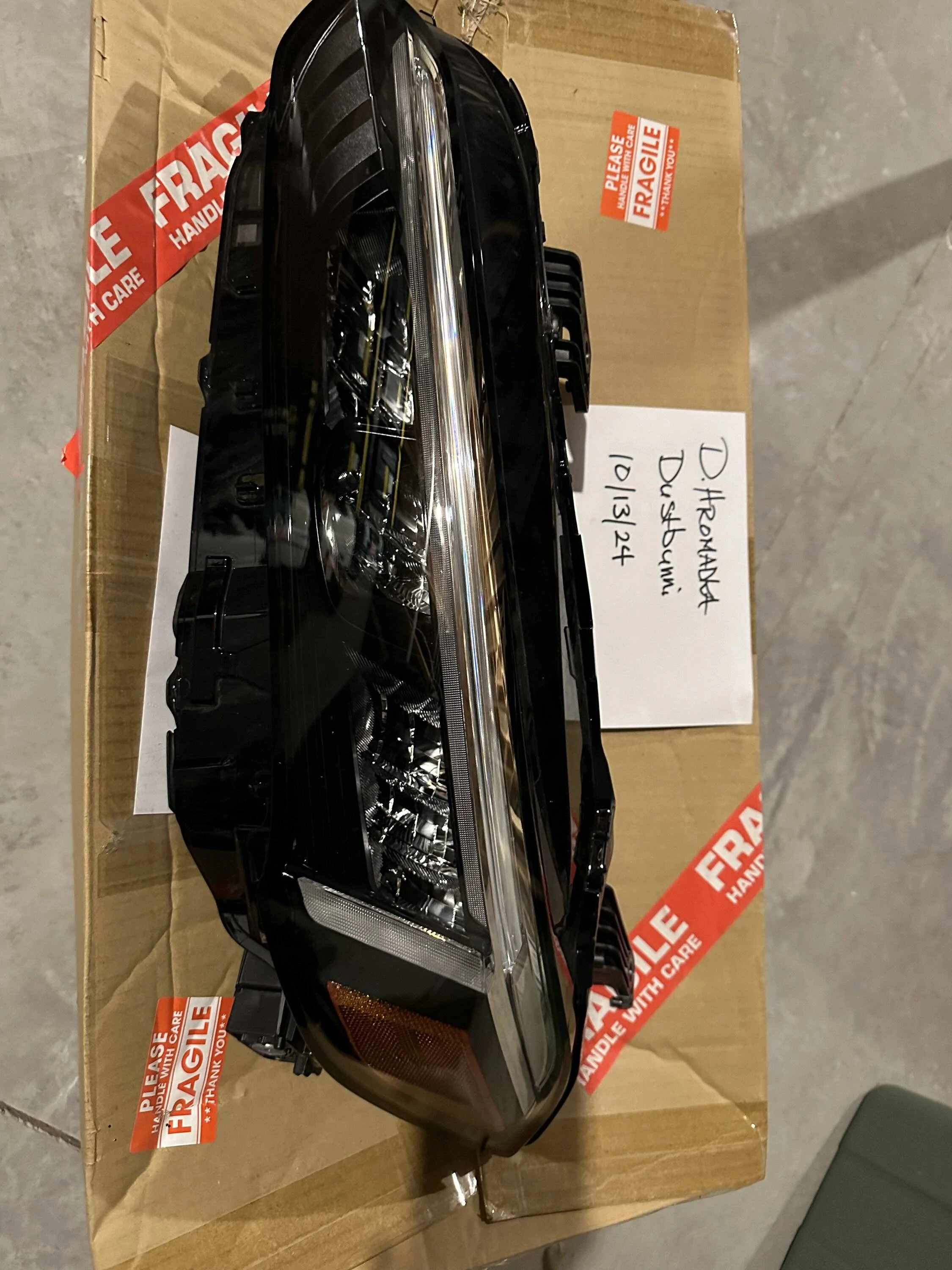 11th Gen Honda Civic Drivers Side (Left Hand) OEM headlamp w/ceramic coated lens (Used) IMG_7641