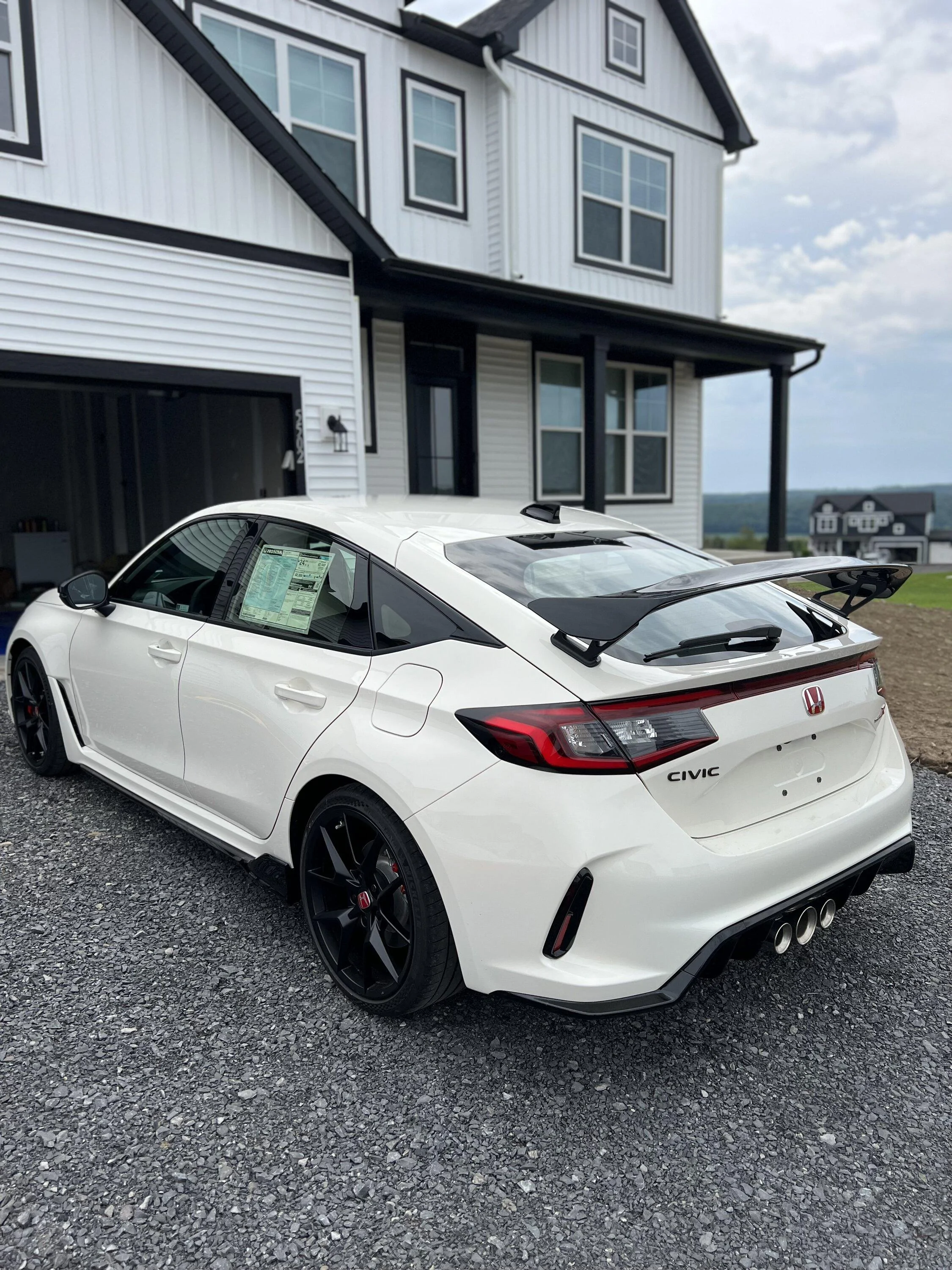 11th Gen Honda Civic What did you do to your FL5 today? IMG_7729