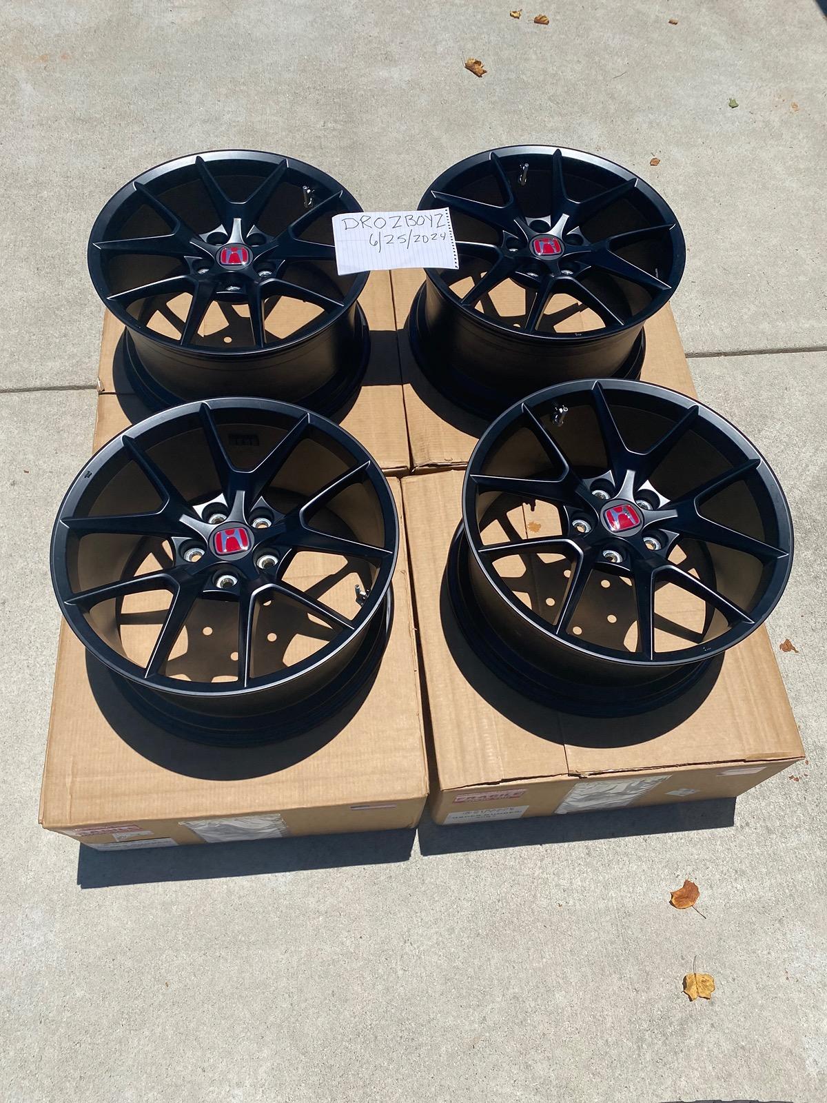 11th Gen Honda Civic OEM FL5 wheels IMG_7951
