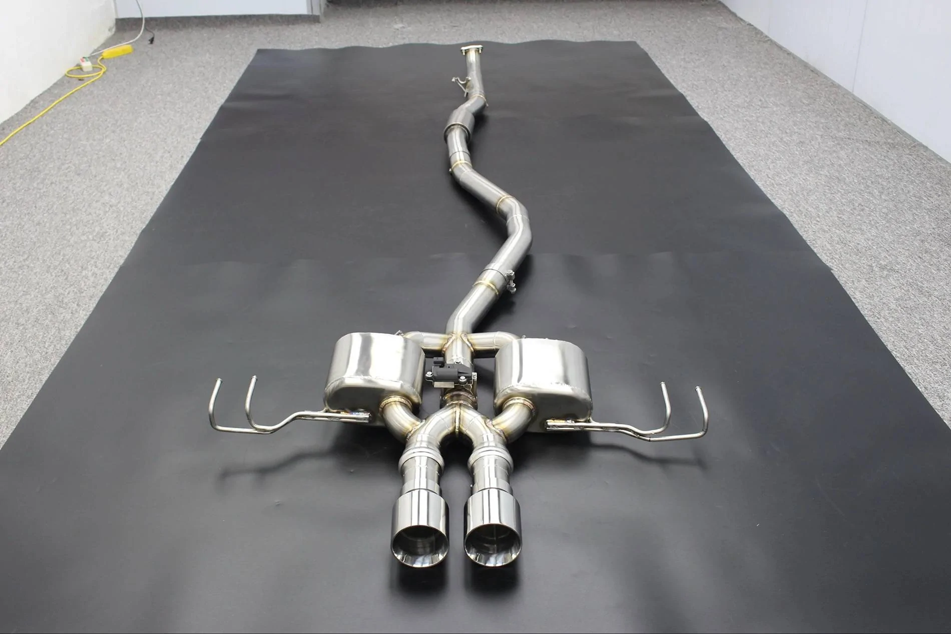 11th Gen Honda Civic Aeroflow Dynamics titanium exhaust IMG_8373