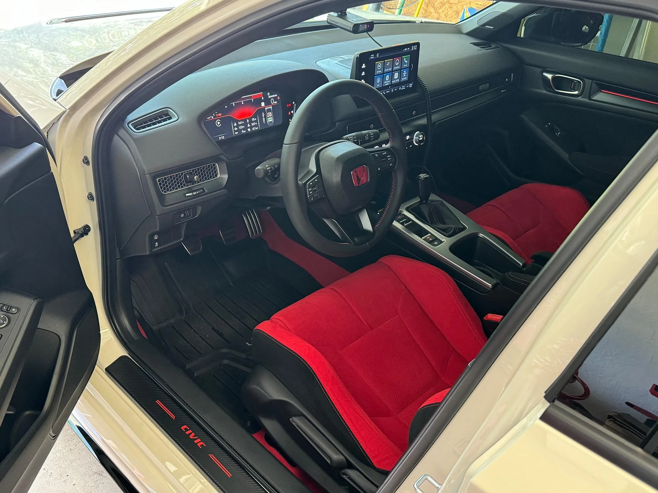 11th Gen Honda Civic 2023 Championship White FL5 - “Candy” aka Bad Panda IMG_9106