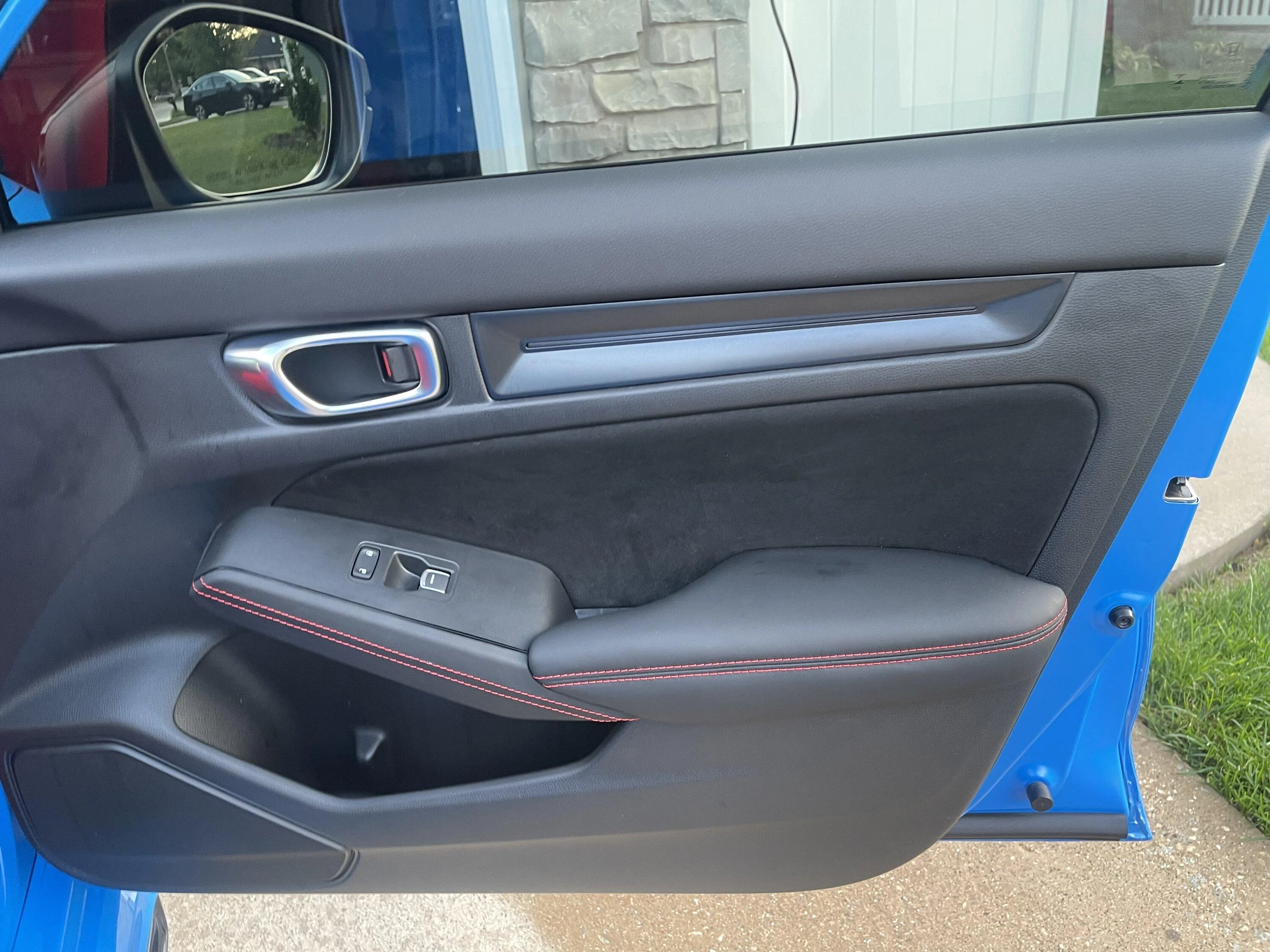 11th Gen Honda Civic Sweidit Armrest IMG_9353