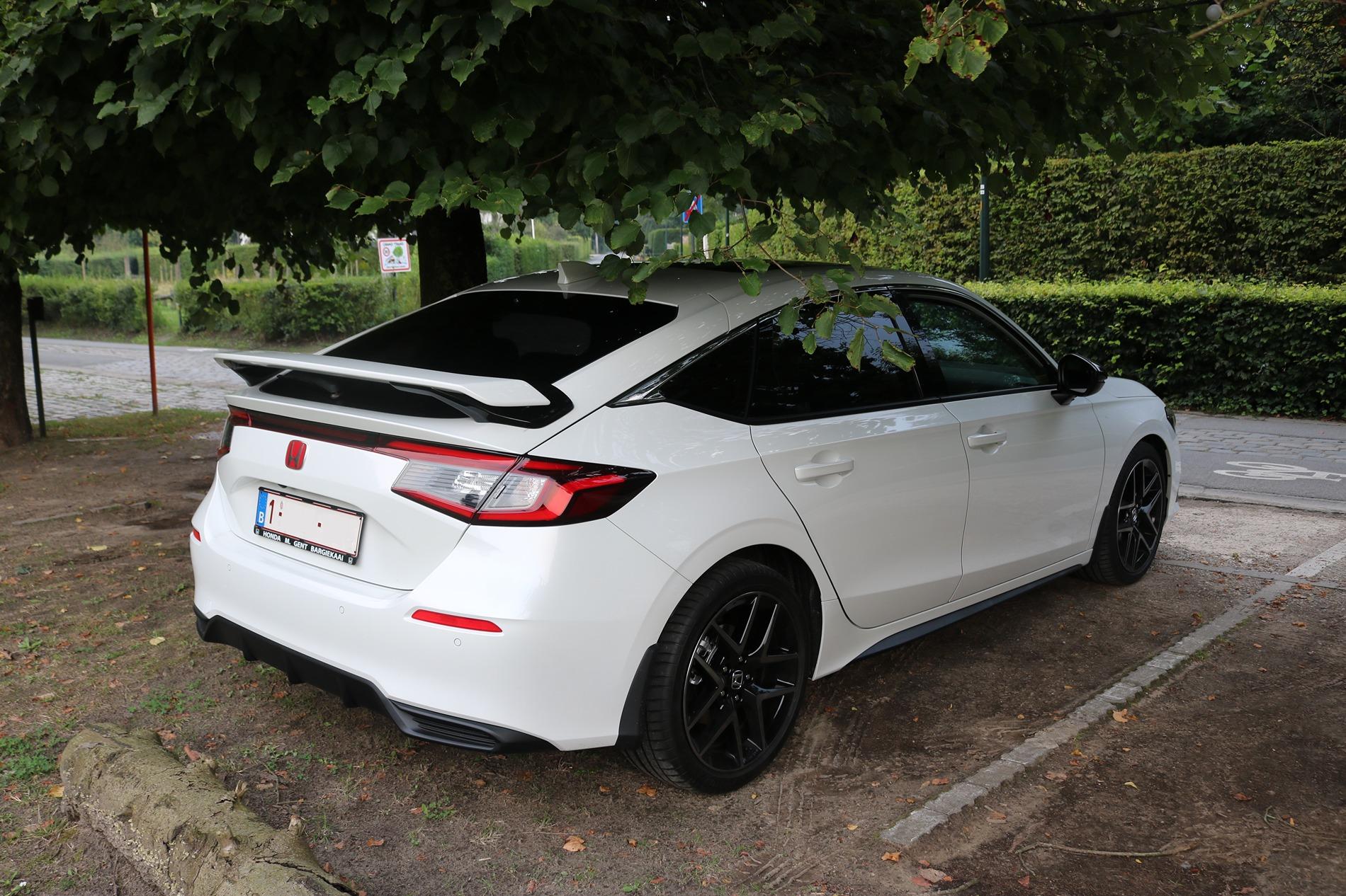 11th Gen Honda Civic Platinum White Pearl 2024 e:HEV Advance trim hatch - European hybrid made in Japan IMG_9448.JPG