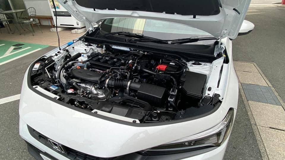 11th Gen Honda Civic 2022 Civic Hatchback looks great in Platinum White with black trim IMG_9801.JPG