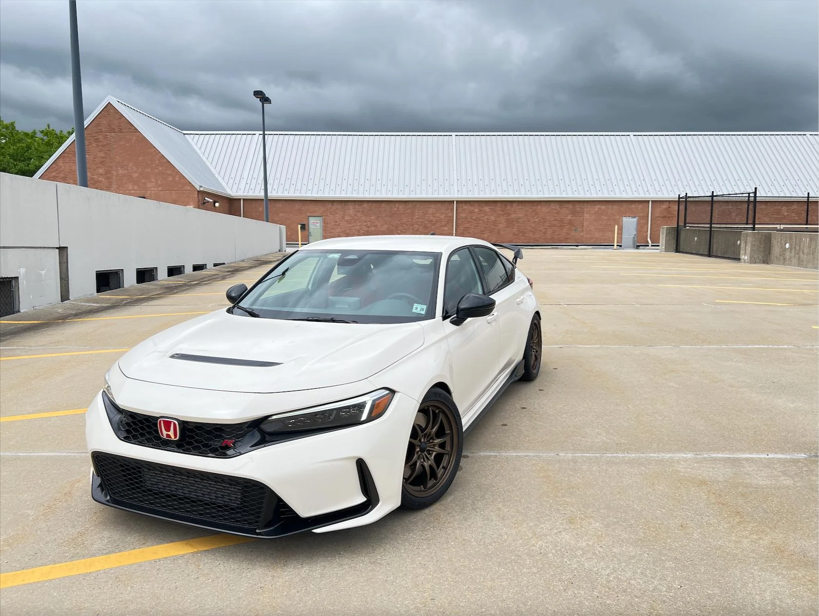 11th Gen Honda Civic Official CHAMPIONSHIP WHITE FL5 Type R Photos Thread iScreen Shoter - 20240515200810382