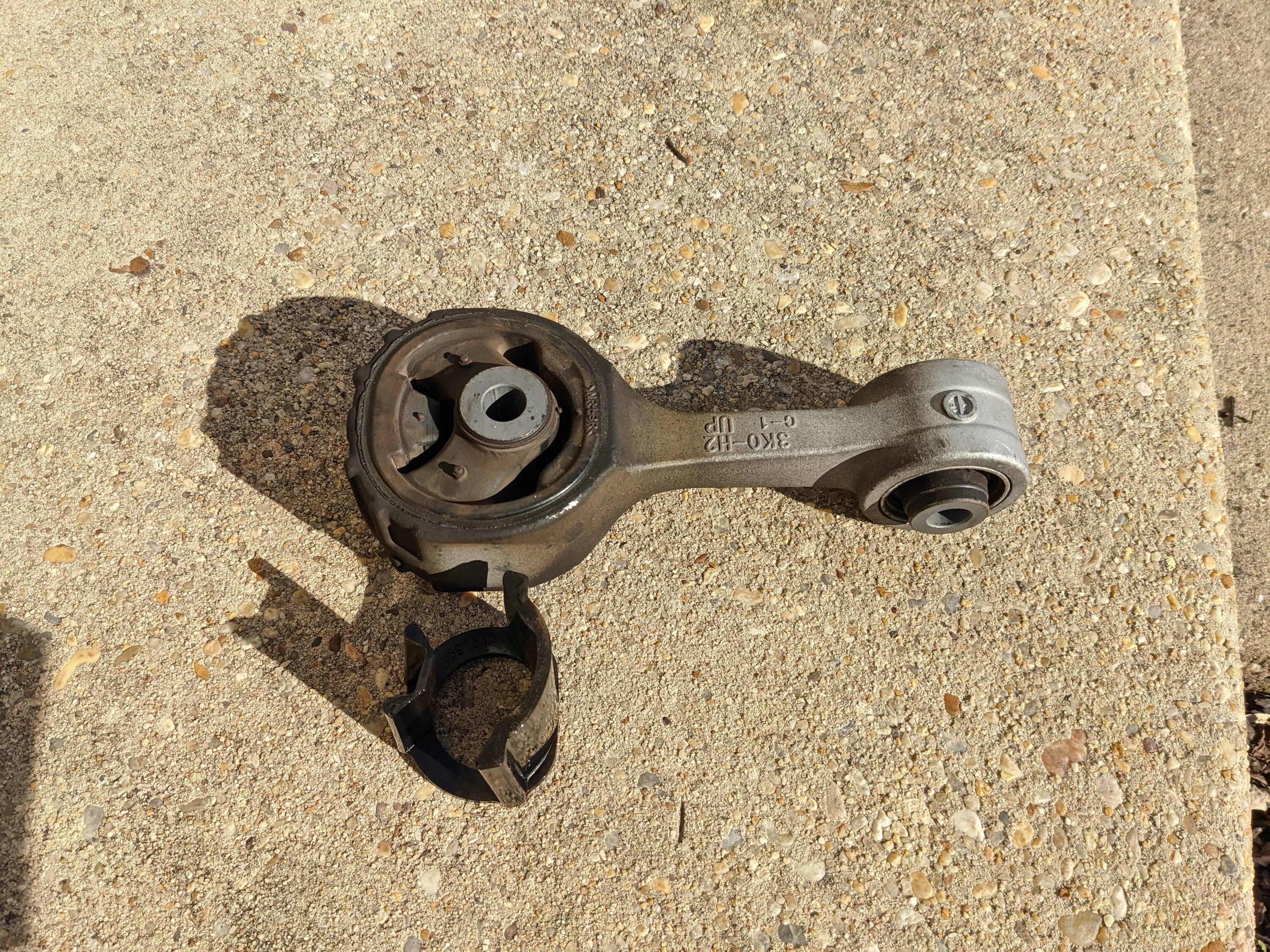 11th Gen Honda Civic 10th Gen Whiteline RMM insert installed in 11th Gen Si. j2DkzF9