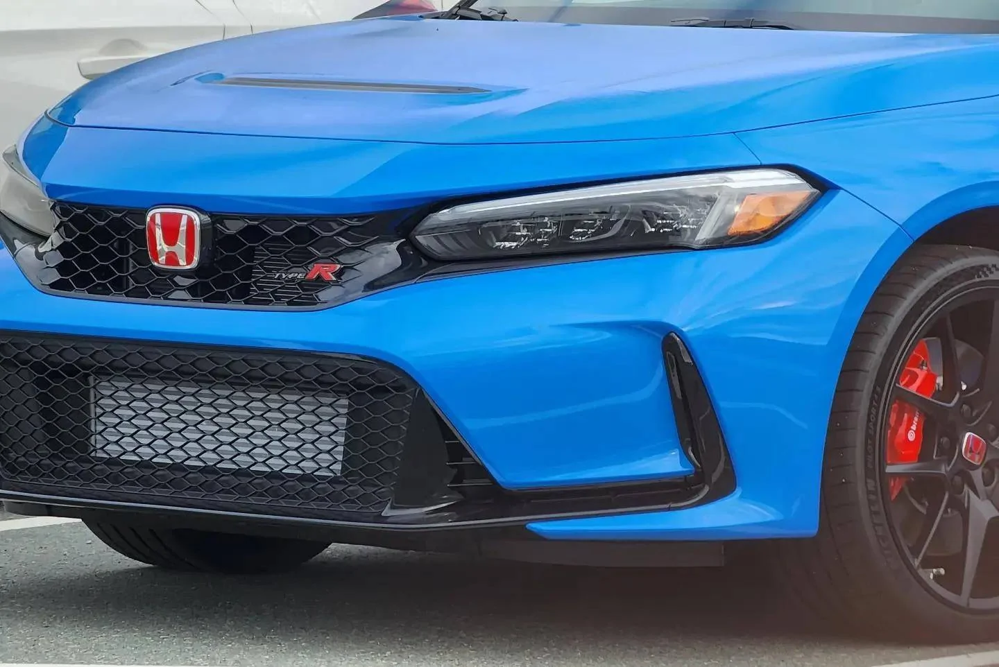 11th Gen Honda Civic Photos: ~100 FL5 Civic Type R unloaded at the Richmond port! jbu27sliufr91