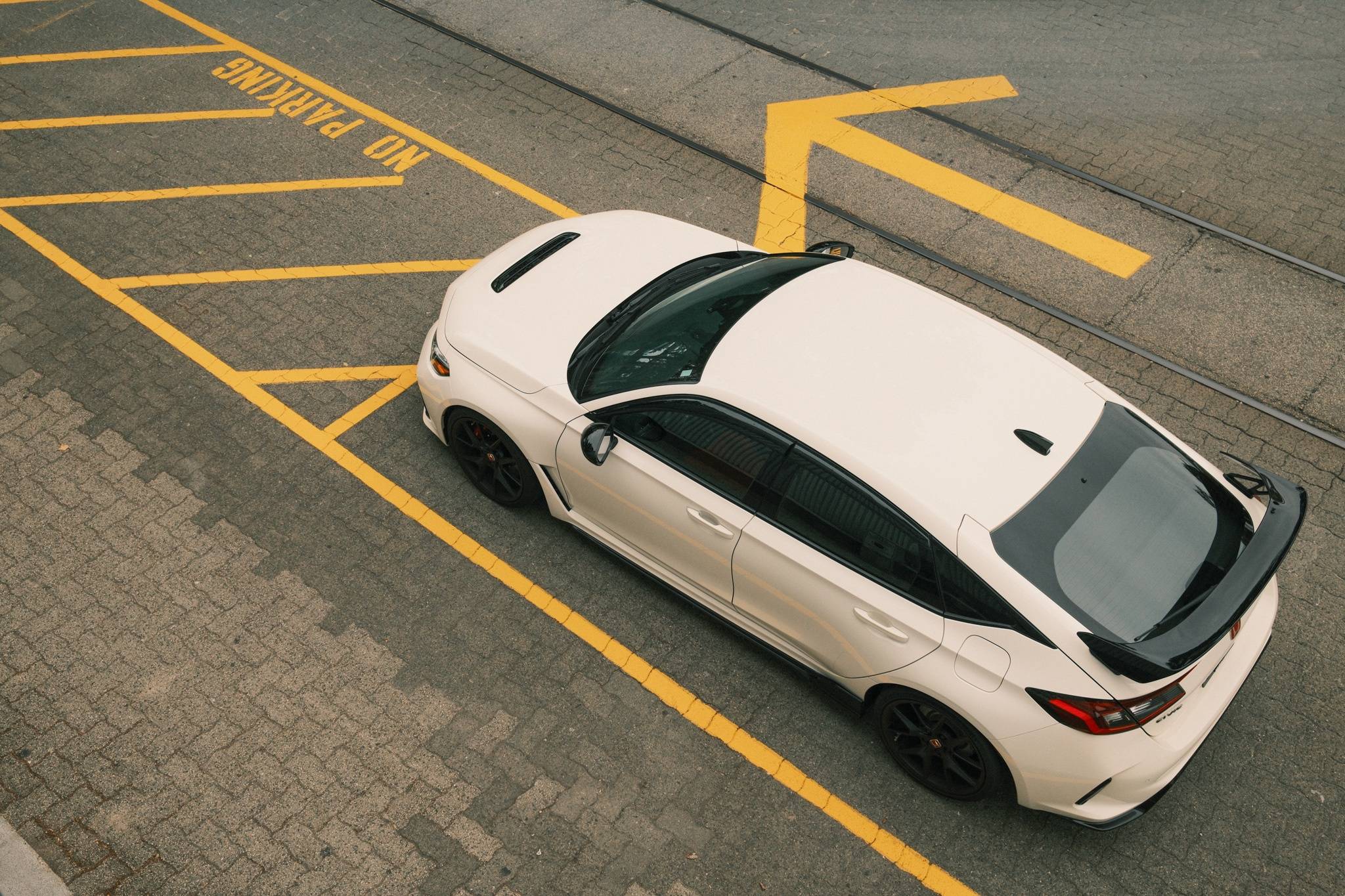 11th Gen Honda Civic Official CHAMPIONSHIP WHITE FL5 Type R Photos Thread JCELrwl