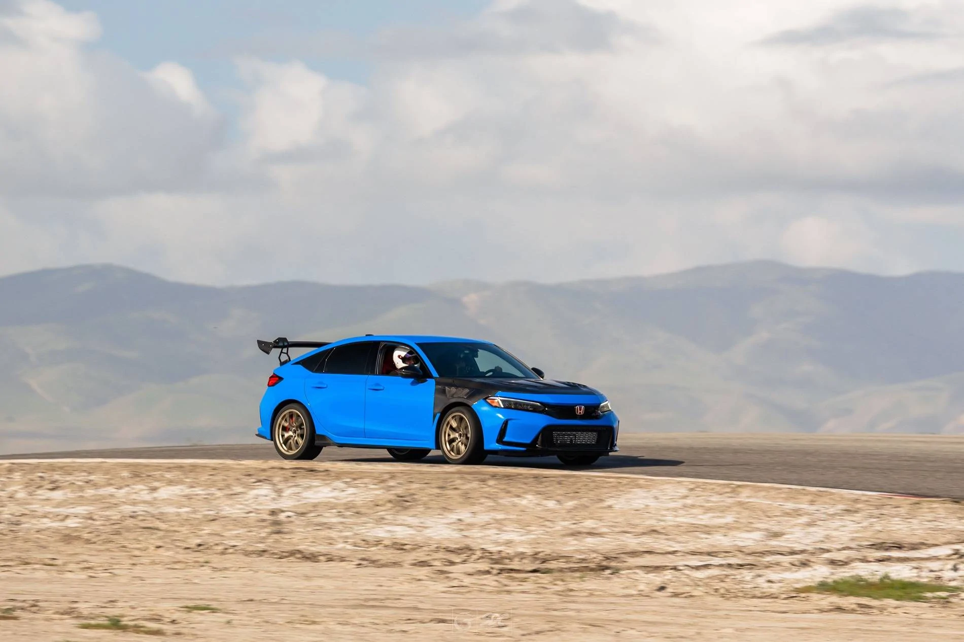 11th Gen Honda Civic BuntaTypeR Boost Blue Build L1cGld-g