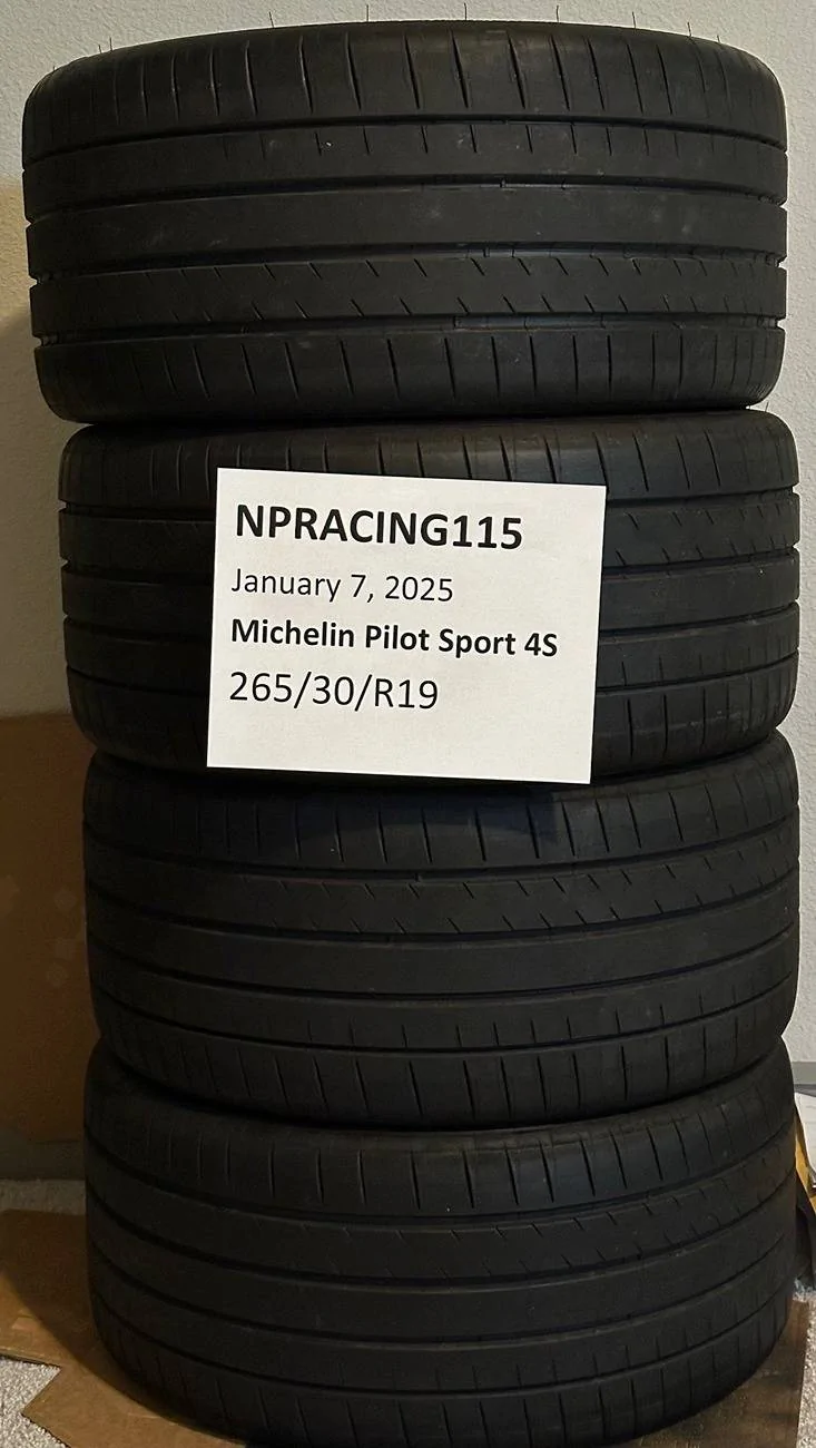11th Gen Honda Civic (4) Michelin Pilot Sport 4S tires - 265/30/R19 like new Michelin Pilot Sport 4S stack civicxi