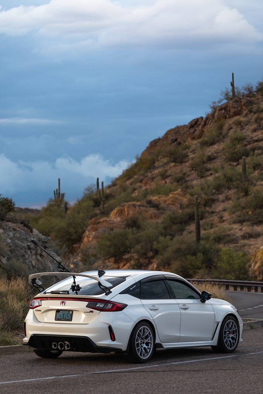 11th Gen Honda Civic Official CHAMPIONSHIP WHITE FL5 Type R Photos Thread MyCarVistaTTF