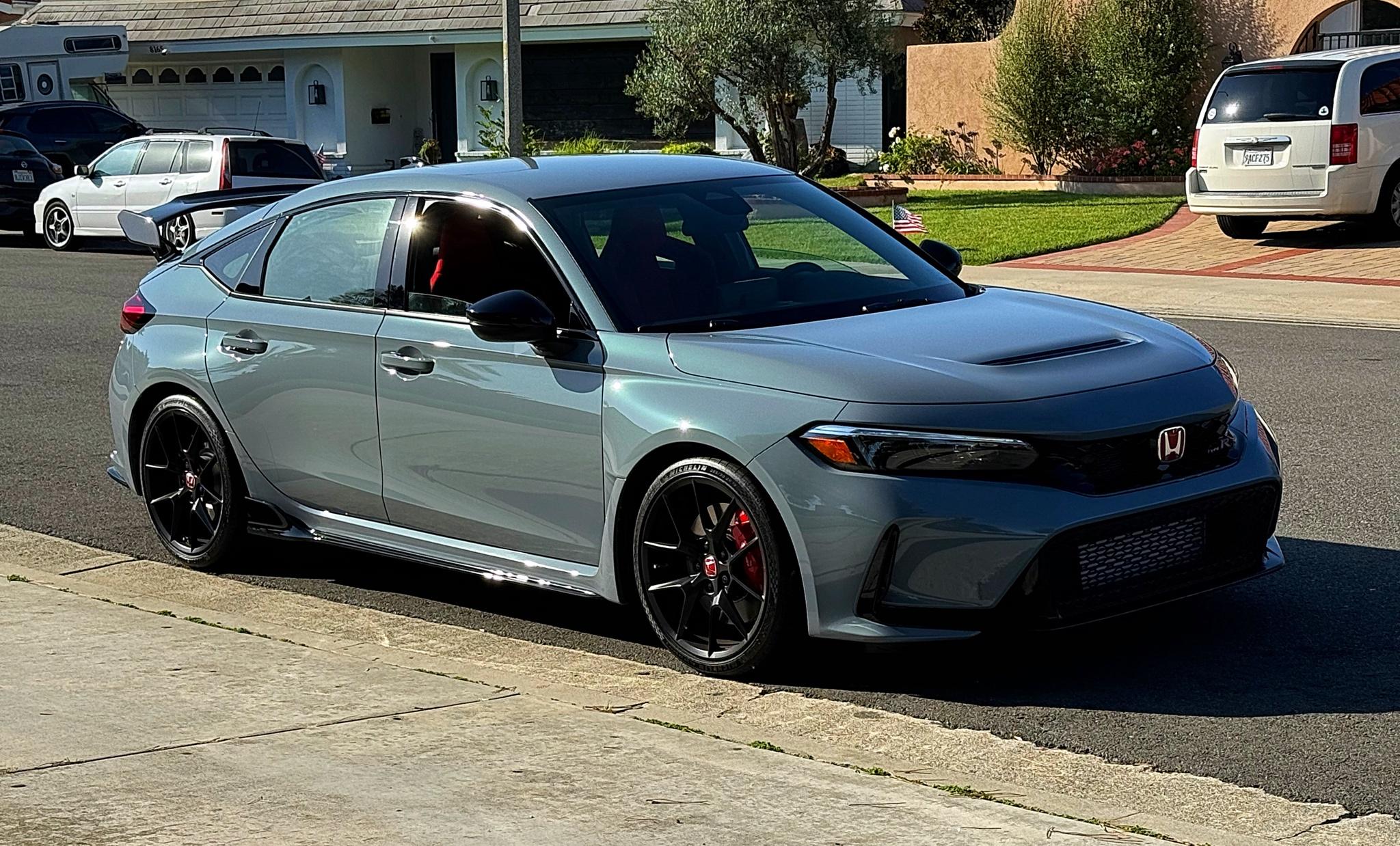 11th Gen Honda Civic Official SONIC GRAY PEARL FL5 Type R Photos Thread O4uhw7M