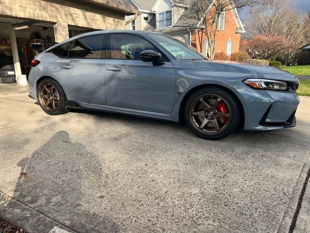 11th Gen Honda Civic Winter Wheels & Tires Setup, FL5 Type R Passnger view new wheels