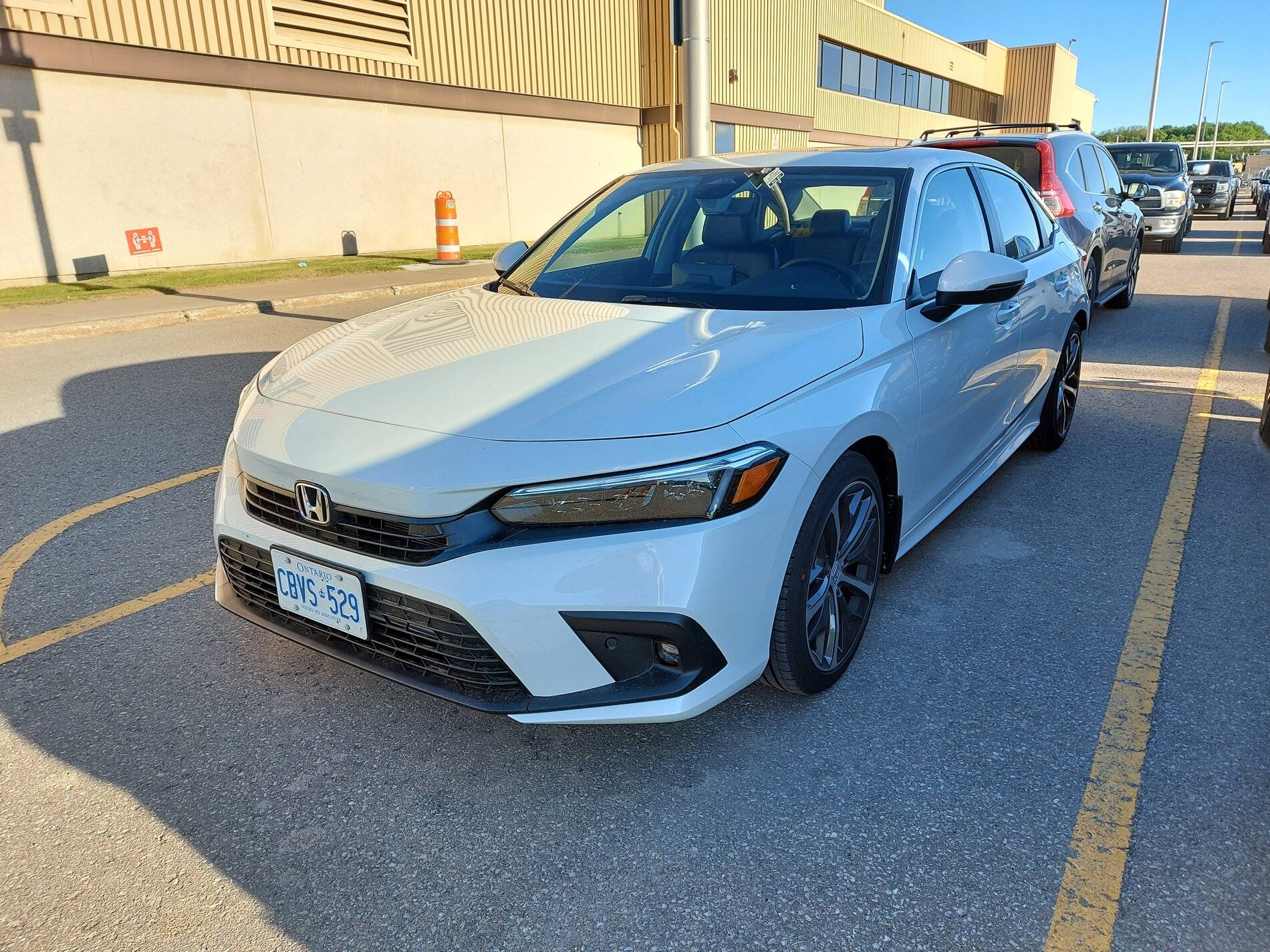 11th Gen Honda Civic Official PLATINUM WHITE 2022+ 11th Gen Civic & Si Thread Platinum White 2022 Civic touring sedan 1