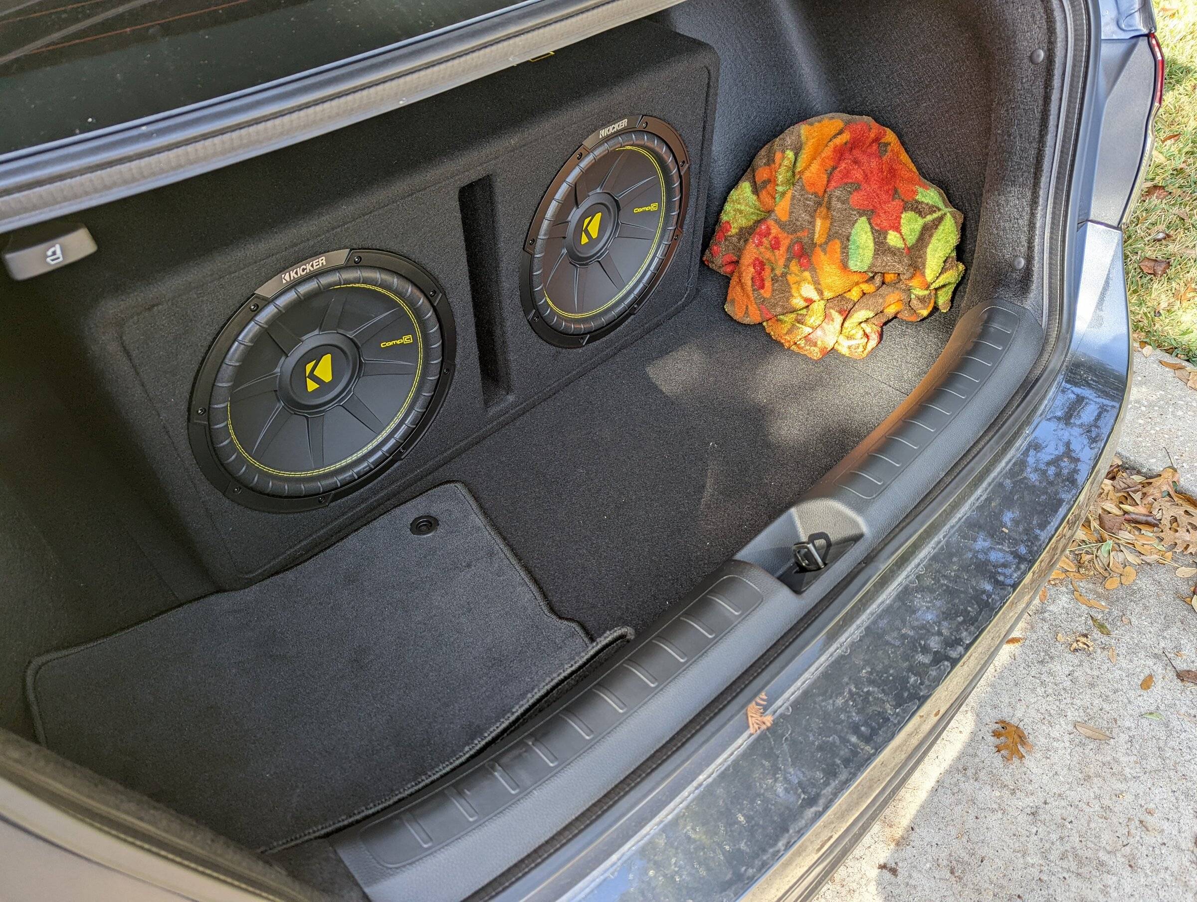 11th Gen Honda Civic 2x12" Kicker CompC Subwoofers installed! PXL_20211219_173224890