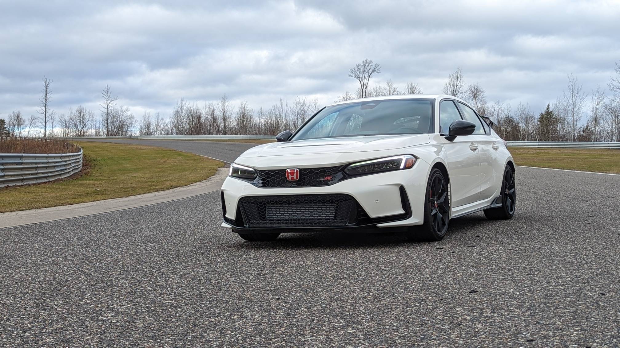 11th Gen Honda Civic First 500KMs Driving and FL5 Track Impressions @ Calabogie Motorsports Park, Longest Track in Canada PXL_20221112_180650821