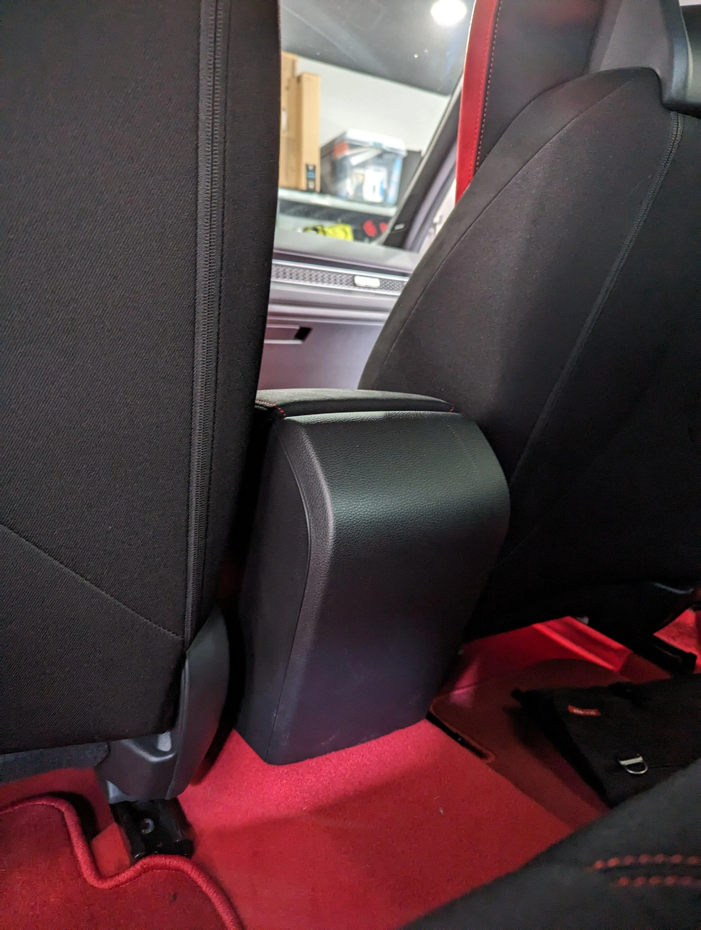 11th Gen Honda Civic Rear vents/USB port mod PXL_20230813_143817018