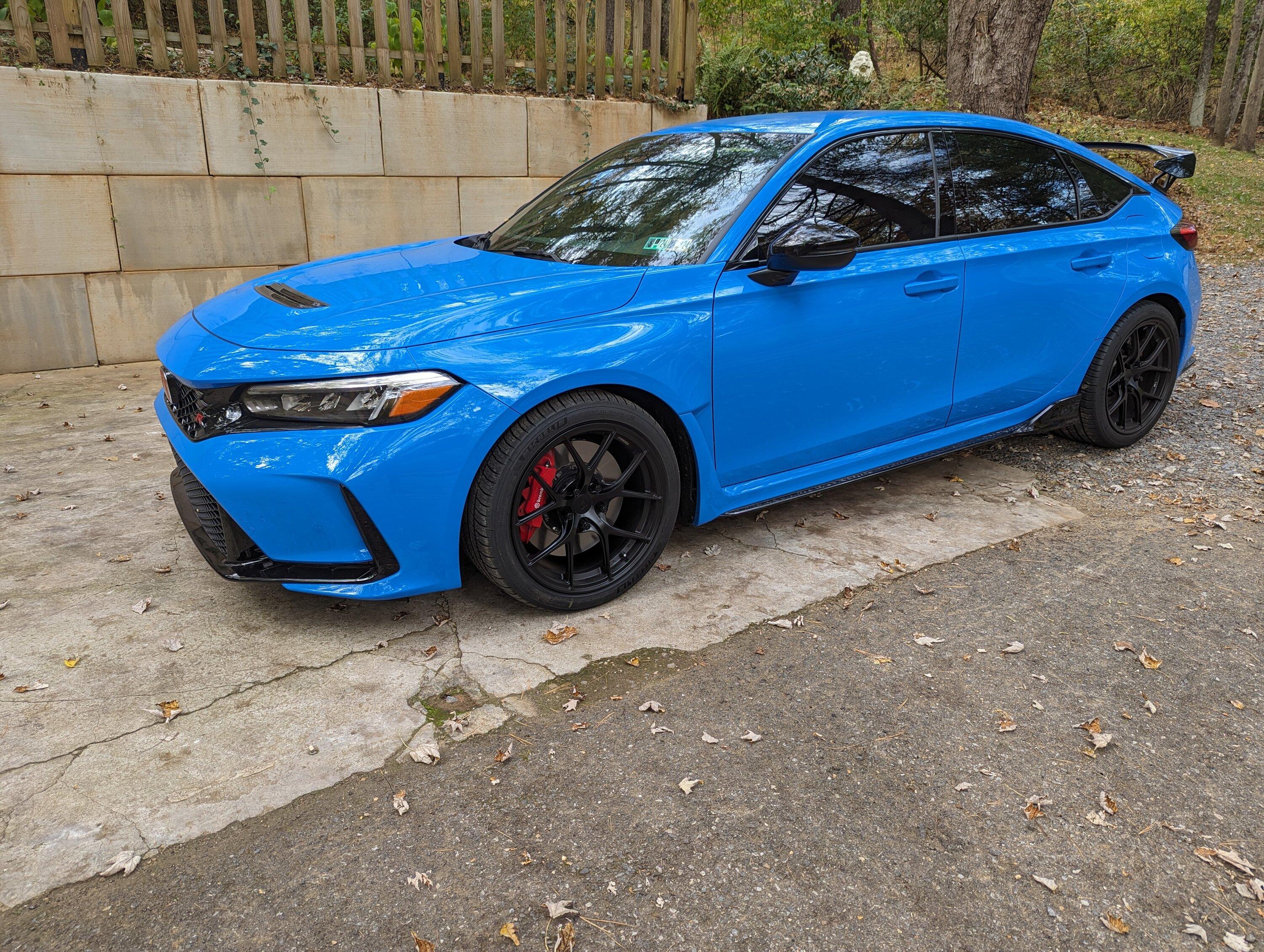 11th Gen Honda Civic Official BOOST BLUE FL5 Type R Photos Thread PXL_20231027_194943911