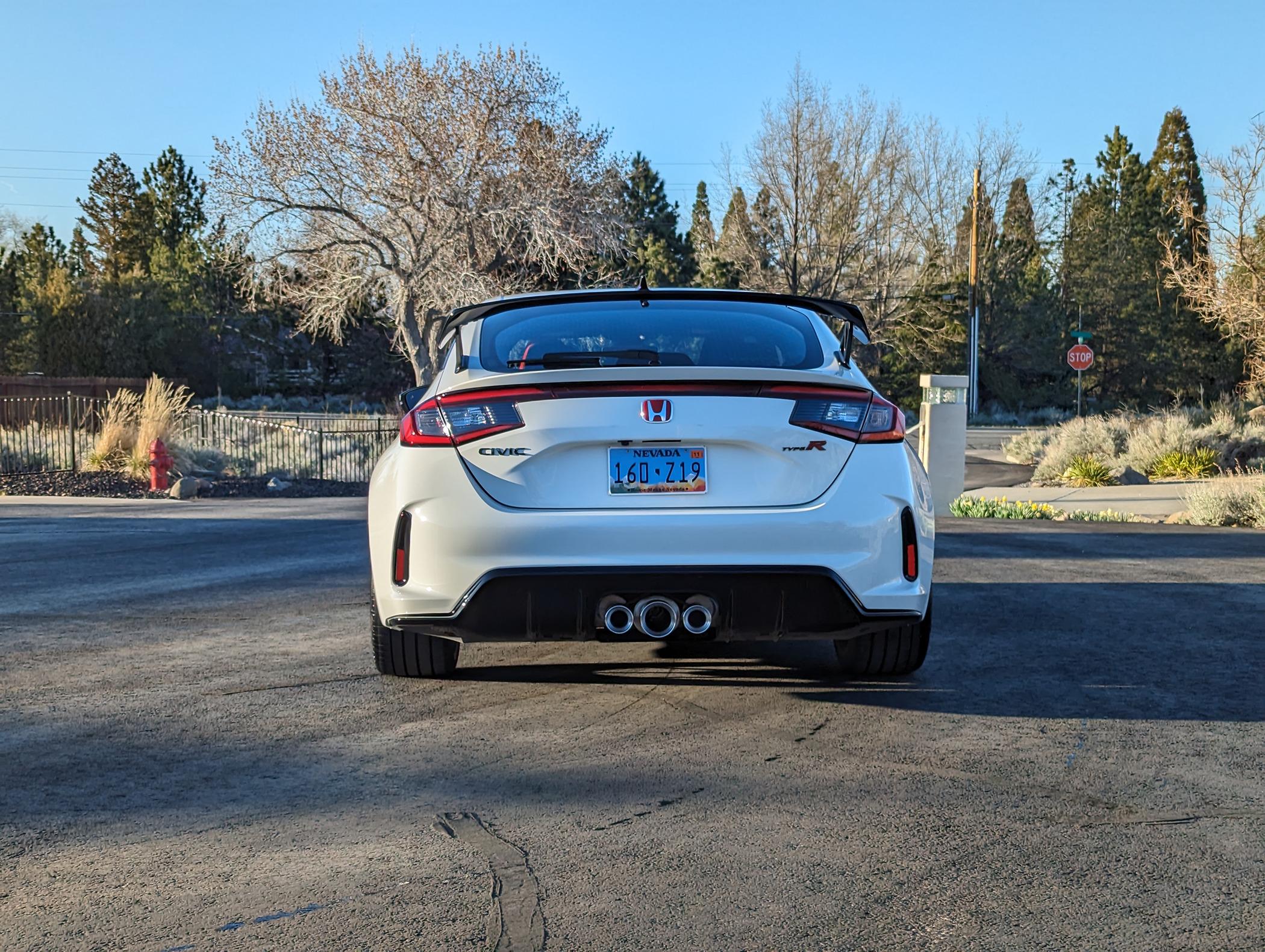 11th Gen Honda Civic 2023 Civic Type R 4900 Miles Championship White Reno, NV/NorCal PXL_20240412_014205560