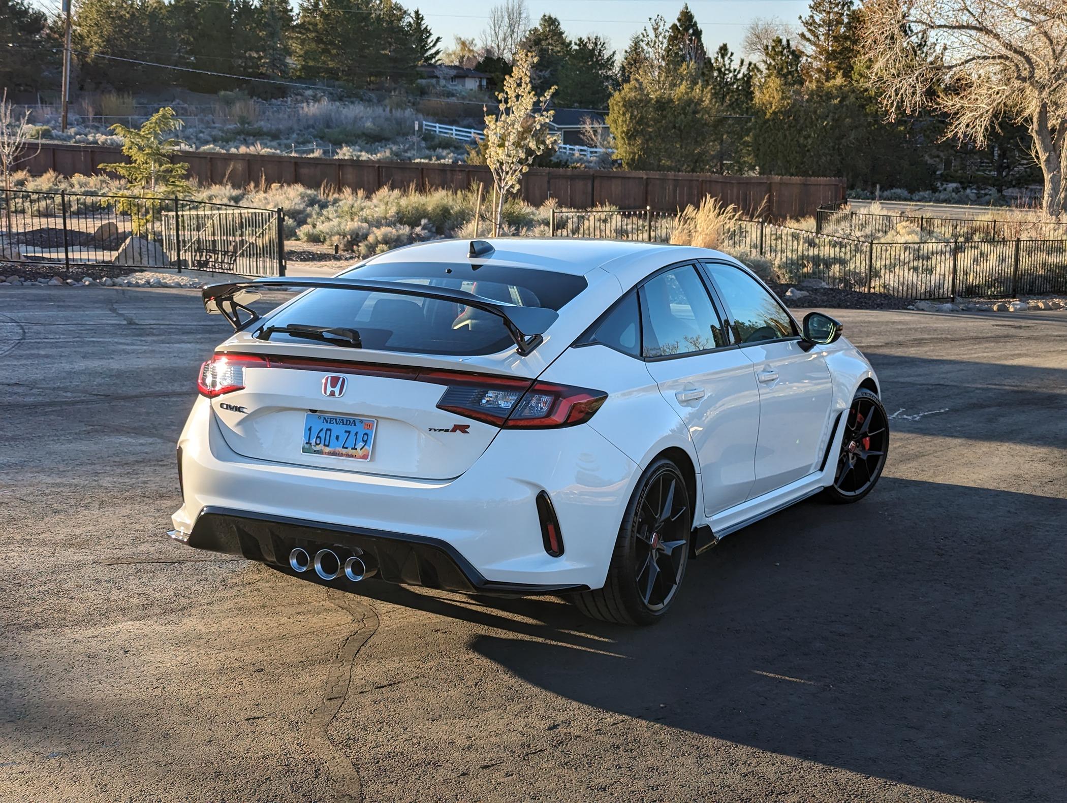 11th Gen Honda Civic 2023 Civic Type R 4900 Miles Championship White Reno, NV/NorCal PXL_20240412_014211847