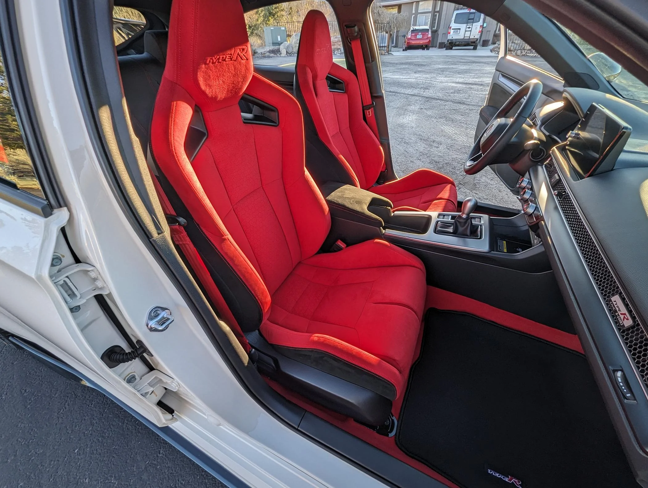 11th Gen Honda Civic 2023 Civic Type R 4900 Miles Championship White Reno, NV/NorCal PXL_20240412_014647231