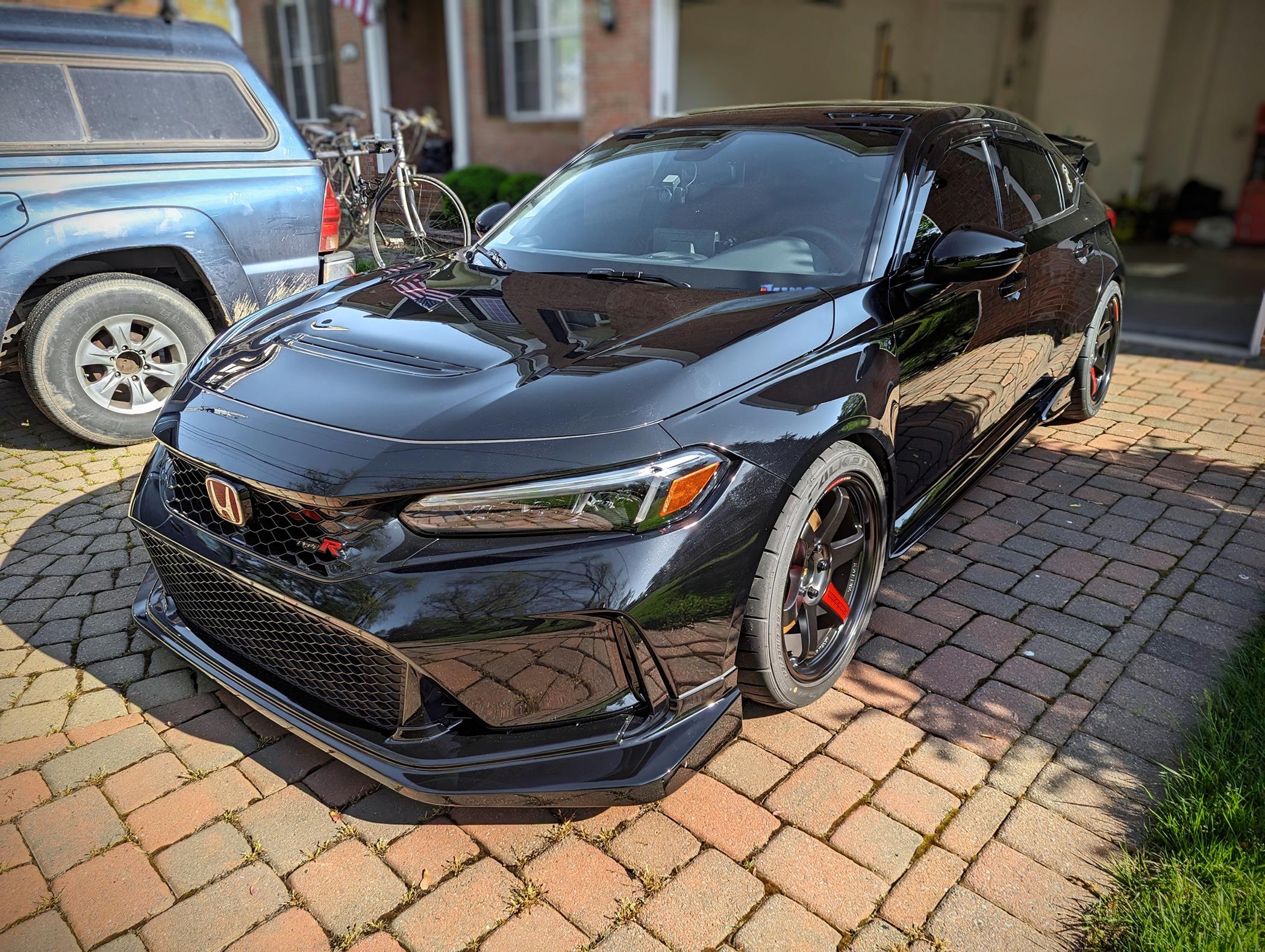 11th Gen Honda Civic Mugen FL5 concept first look PXL_20240420_204434103~2