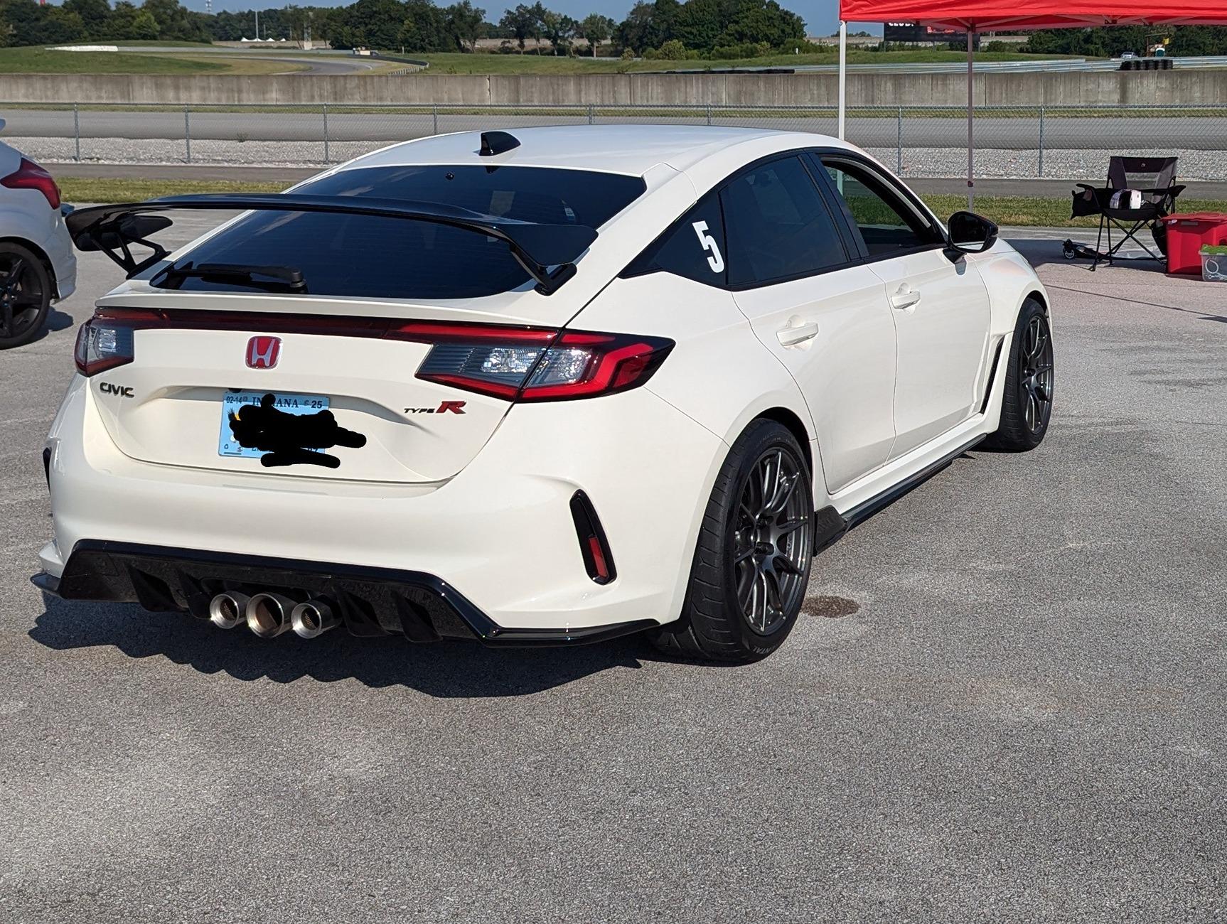 11th Gen Honda Civic ► Official APEX Wheels Showroom Gallery PXL_20240824_135517136.MP~3