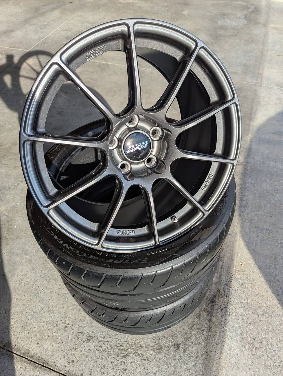 11th Gen Honda Civic GONE: Apex Wheels SM-10RS 18x10 +42 Forged Anthracite PXL_20250203_205432805.MP