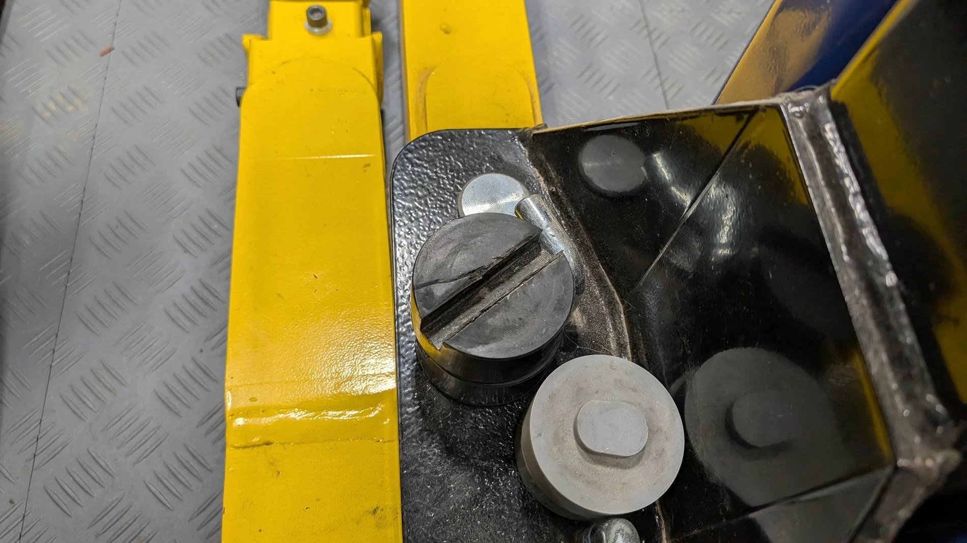 11th Gen Honda Civic Pinch Weld Lift Pads - ZL1 vs Versus PXL_20250523_193904774