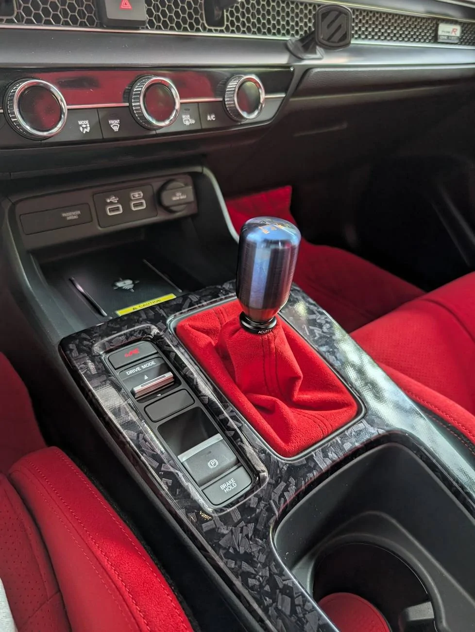 11th Gen Honda Civic Post your customized interior PXL_20250718_220654305