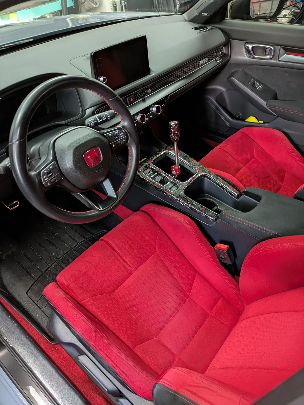 11th Gen Honda Civic Post your customized interior PXL_20250814_214925916
