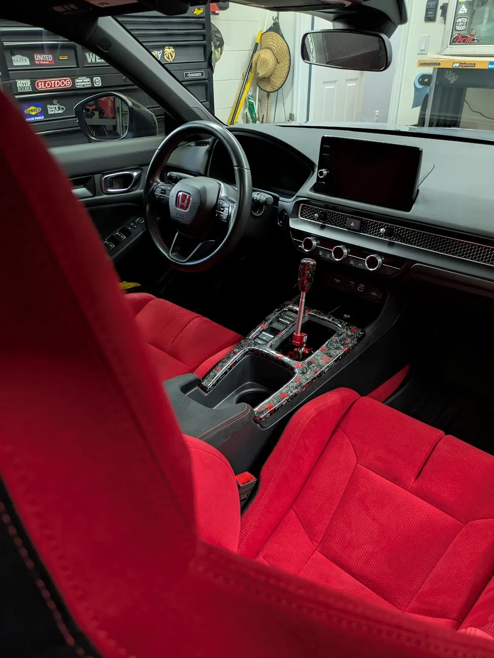 11th Gen Honda Civic Post your customized interior PXL_20250814_215105824