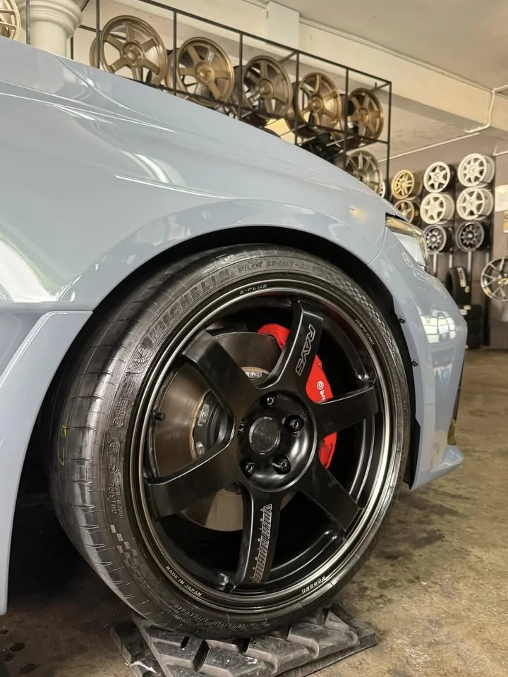 11th Gen Honda Civic Volk Racing TE37 S-Plus 19x9.5 +36 - Black Shadow LTD rays te37 black