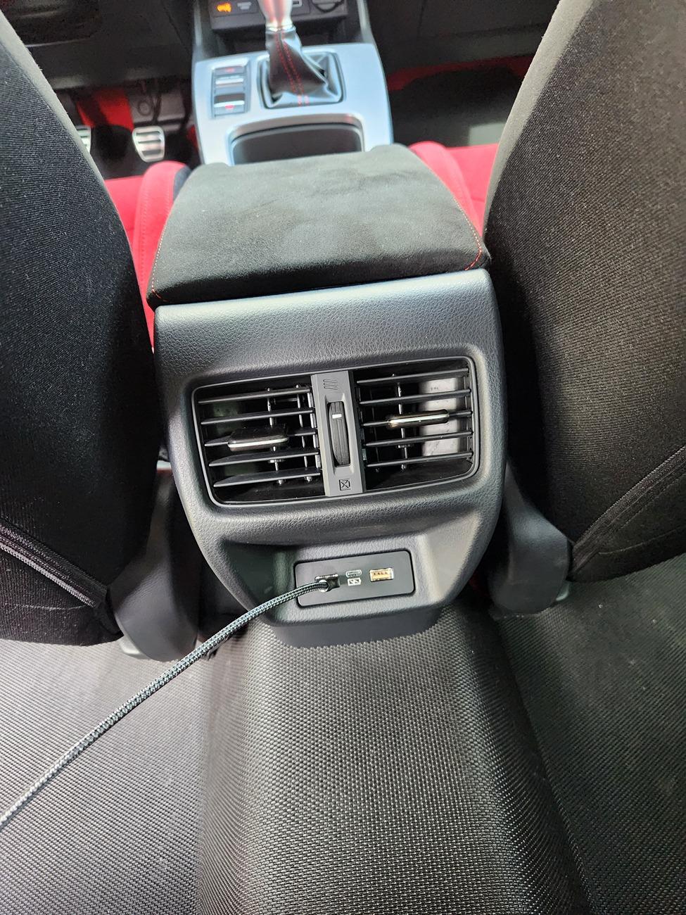 11th Gen Honda Civic Rear vents/USB port mod Rear Vents