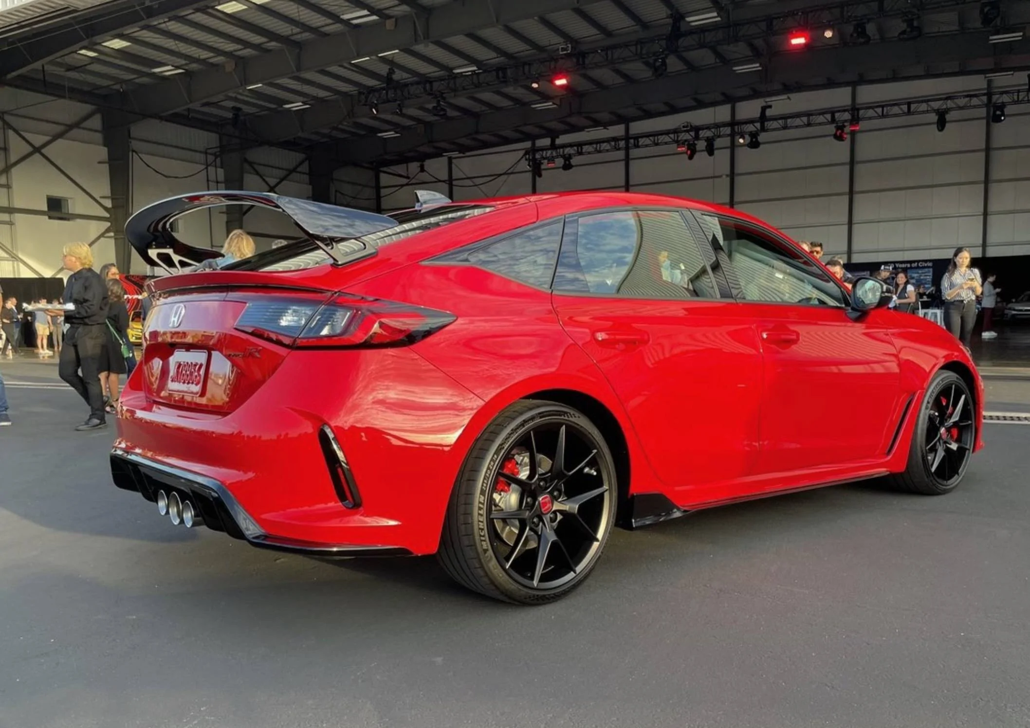 11th Gen Honda Civic OFFICIAL: 2023 Civic Type R Reveal Photos, Wallpapers & Videos red 2023 Civic type r 1