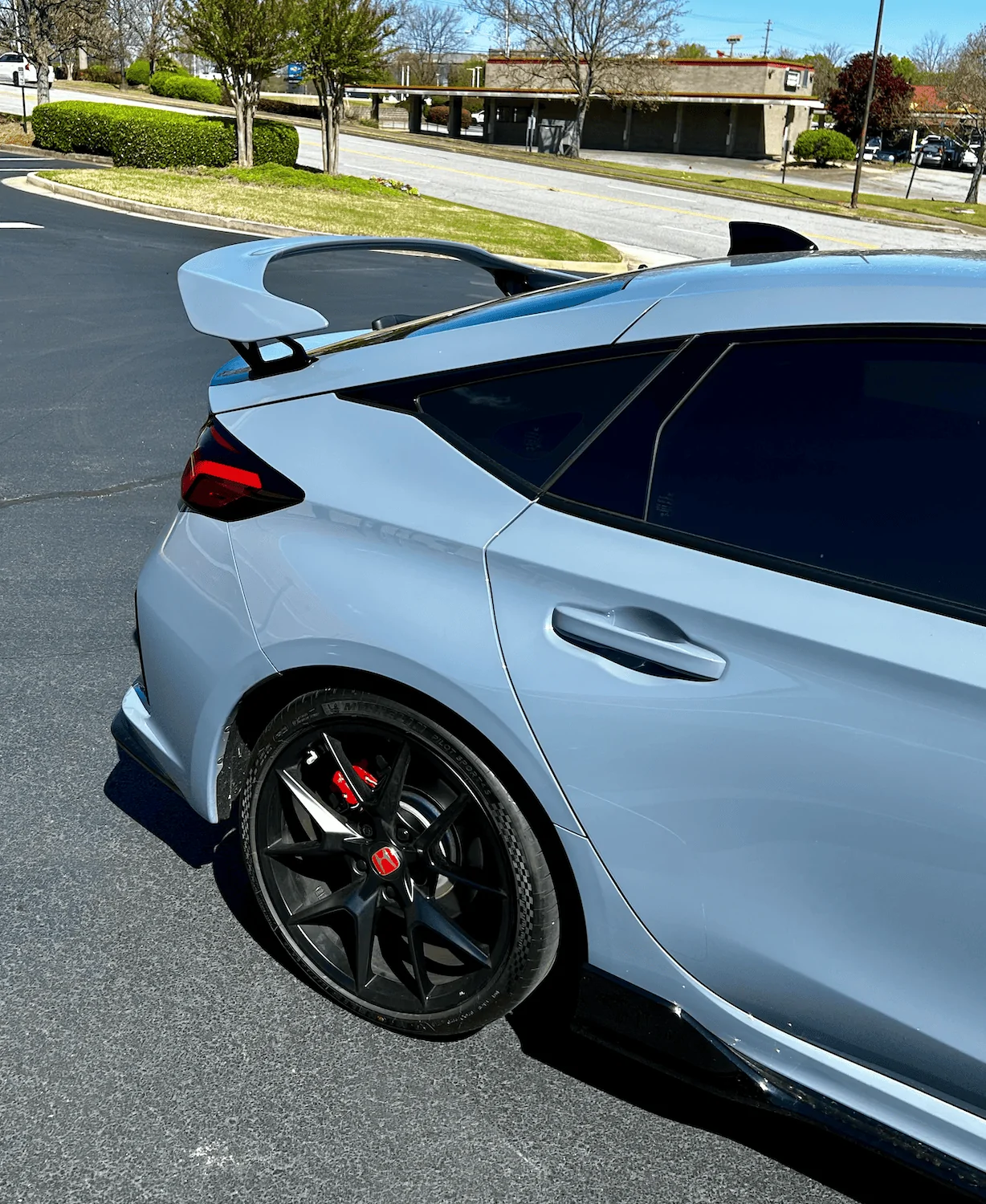 11th Gen Honda Civic Official SONIC GRAY PEARL FL5 Type R Photos Thread Screenshot 2024-04-04 at 3.40.45 PM