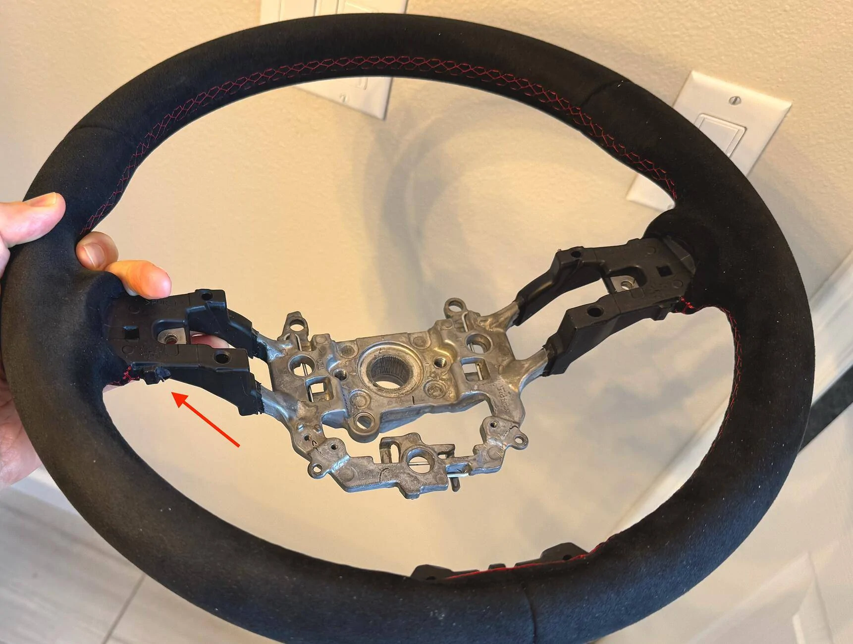 11th Gen Honda Civic OEM Alcantara Steering wheel- install issue with minor damage? Screenshot 2025-03-22 at 10.42.25 PM