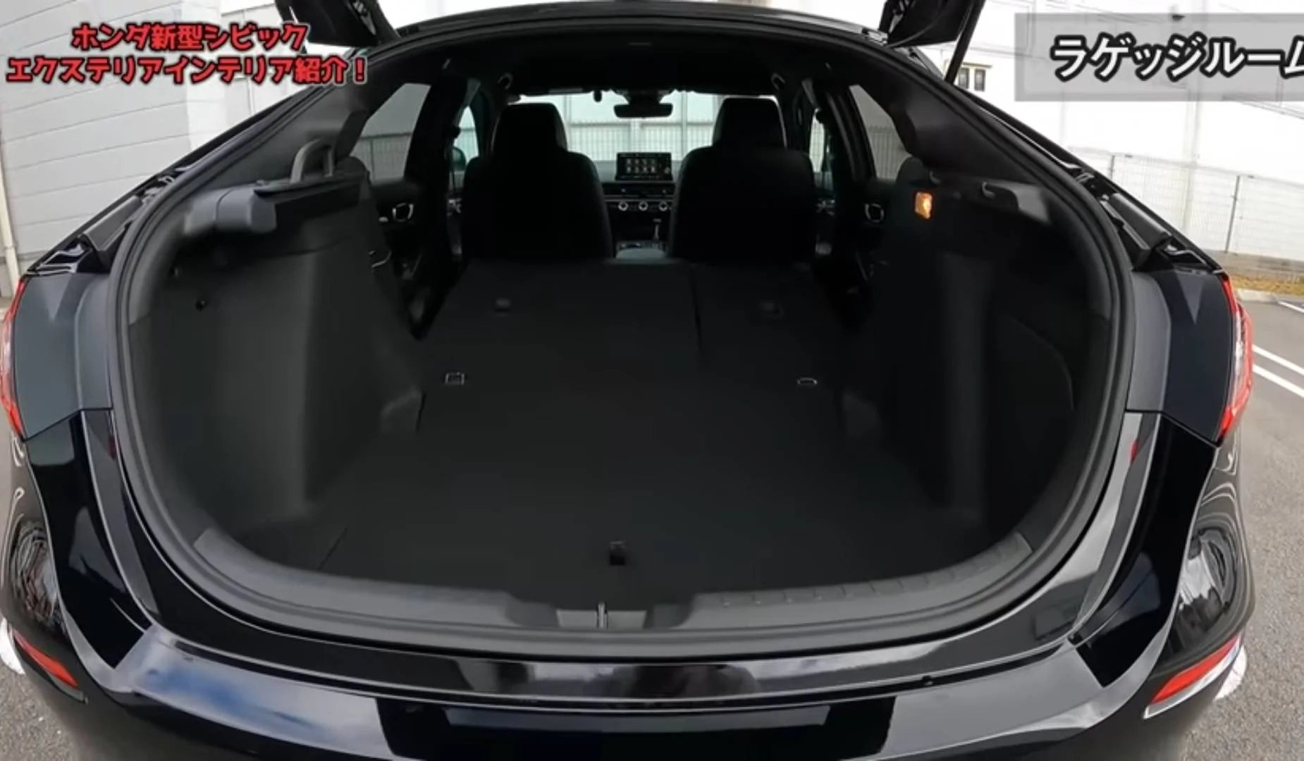 11th Gen Honda Civic 2022 Civic hatchback in Crystal Black Pearl Screenshot_20210910-170250_YouTube-01