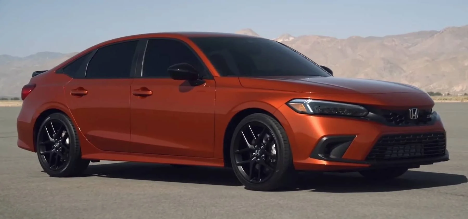 11th Gen Honda Civic Blazing Orange Si video Screenshot_20211126-120854_YouTube-01