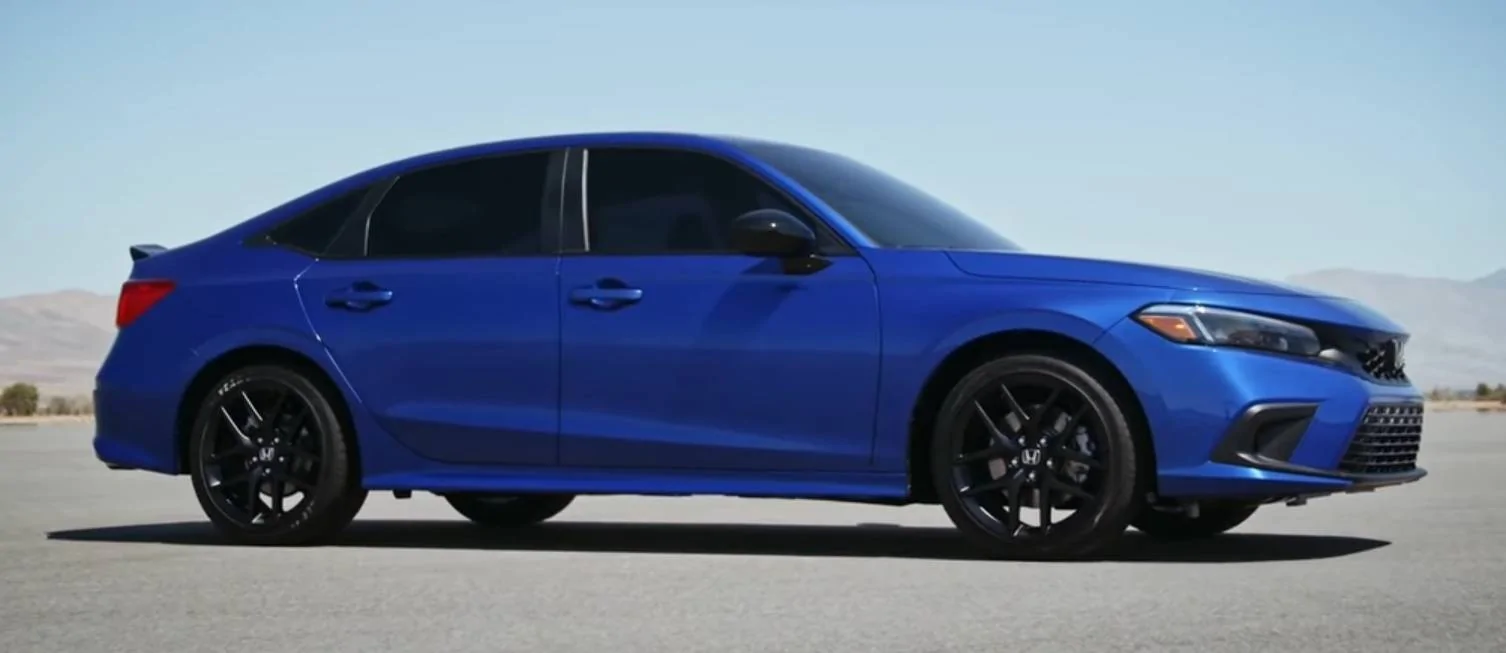 11th Gen Honda Civic 2022 Civic Si in Crystal Black and Aegean Blue Screenshot_20211128-152542_YouTube-01