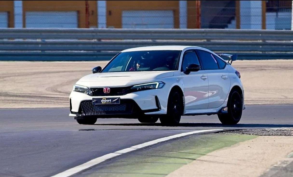 11th Gen Honda Civic Brake fading during track day Screenshot_2023-12-03-17-19-29-583_com.instagram.android-edit(1)